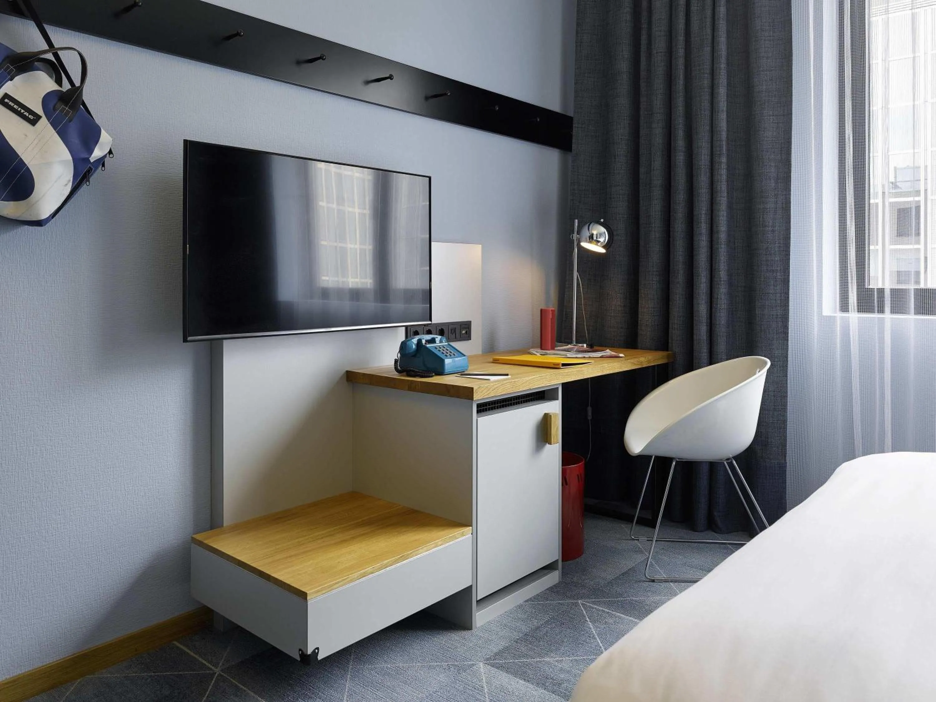 Bedroom, Bed in 25hours Hotel The Trip