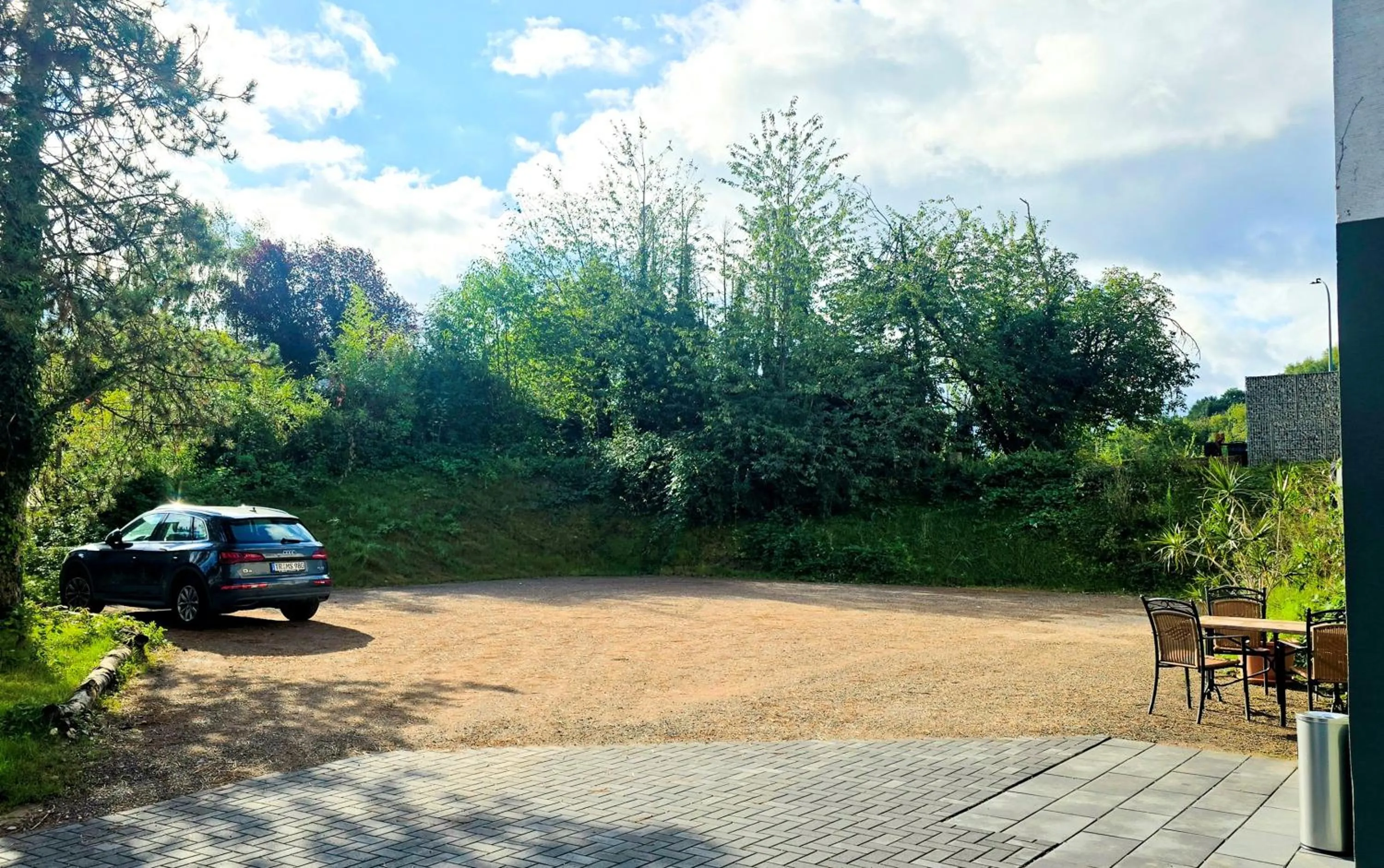Parking in Hotel zur Moselbrücke