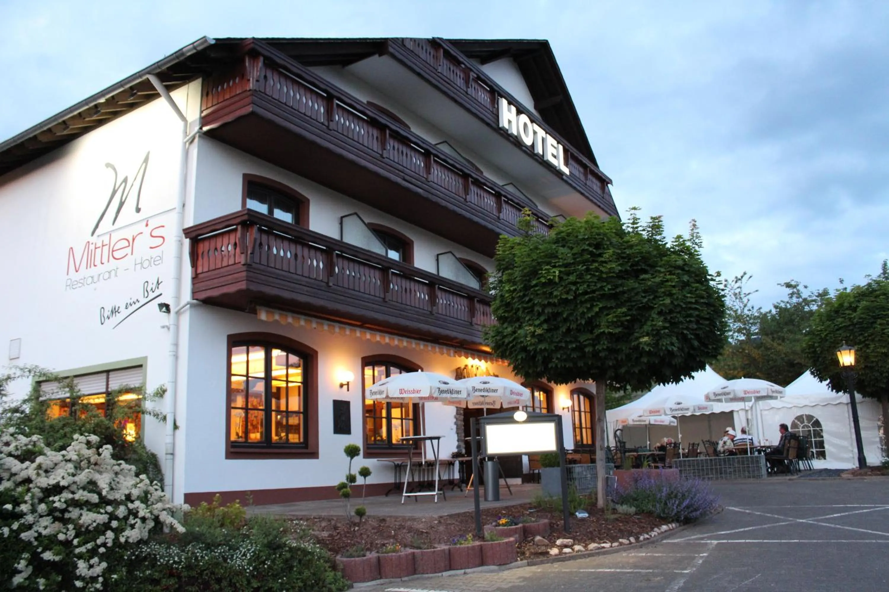 Property building in Hotel zur Moselbrücke