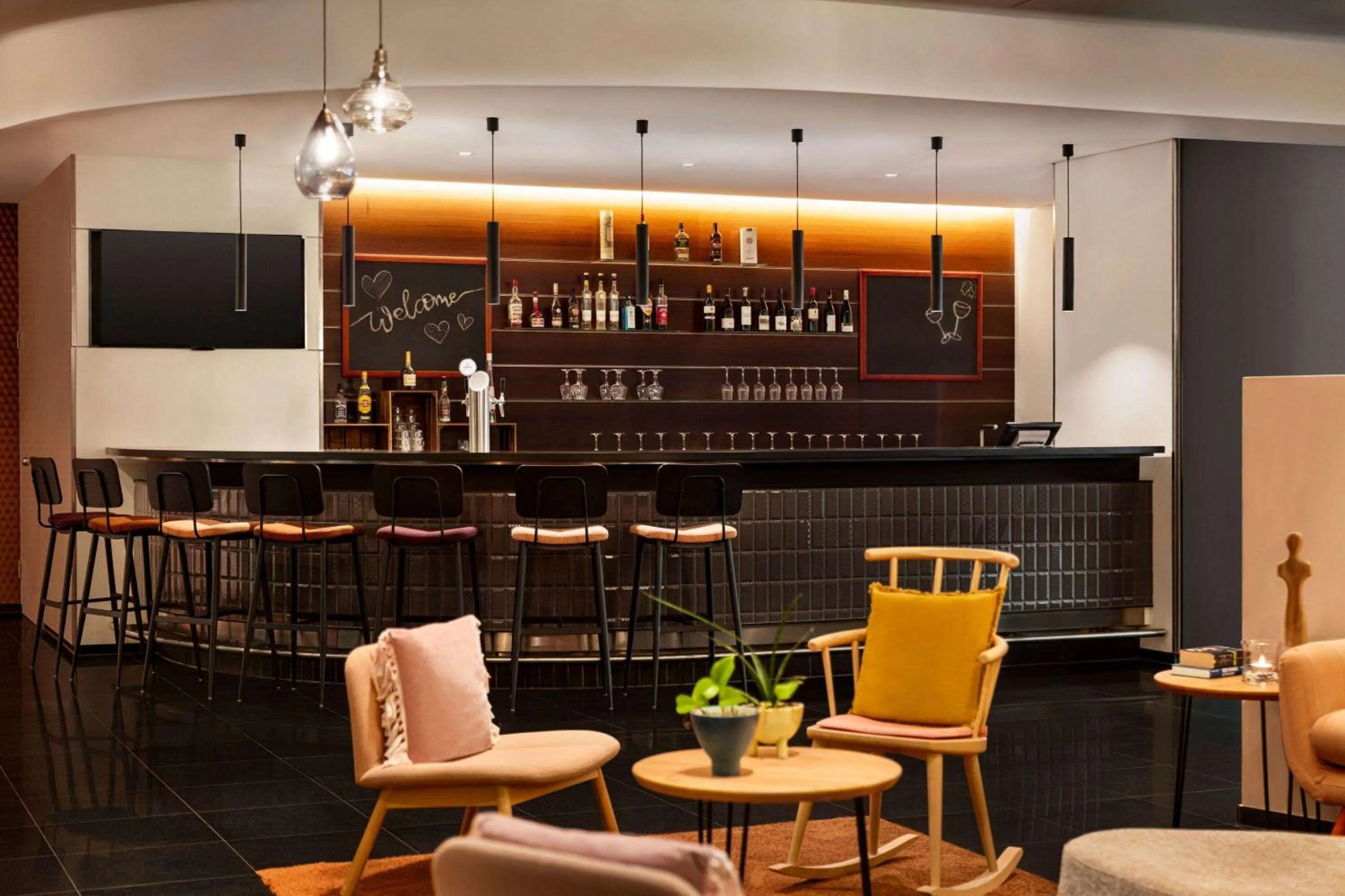 Lounge or bar in Vienna House Easy by Wyndham Stuttgart