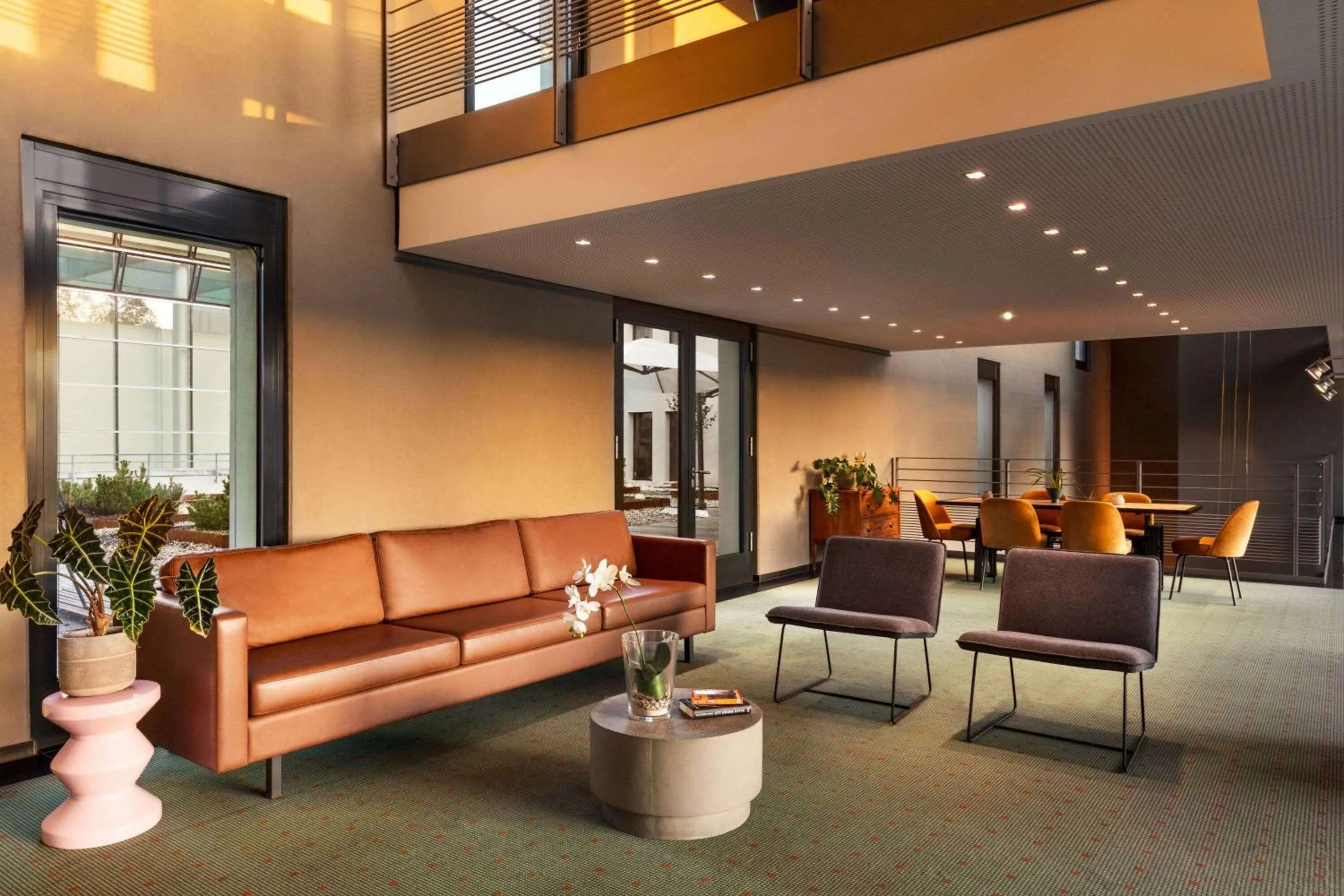 Lounge or bar in Vienna House Easy by Wyndham Stuttgart