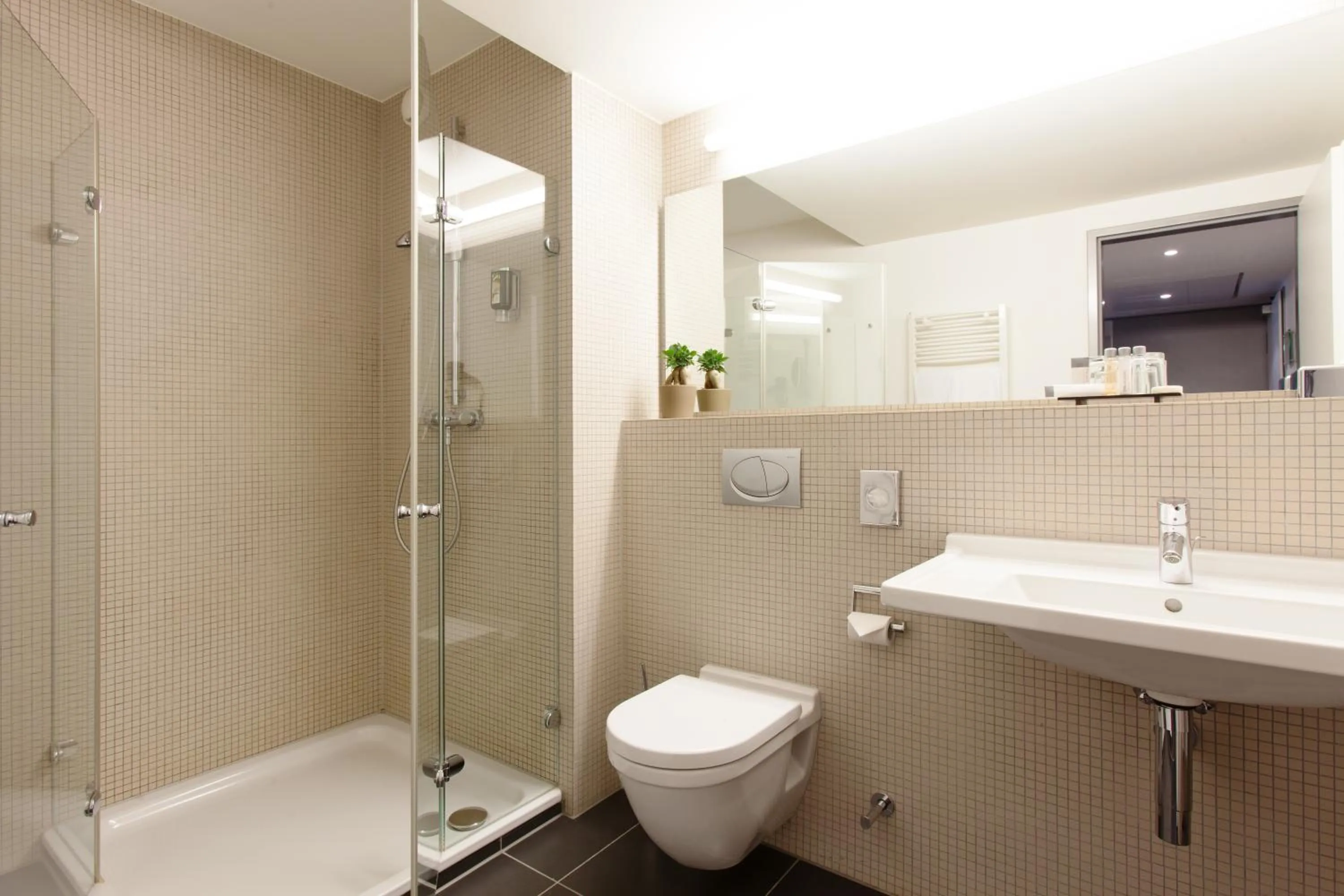 Bathroom in Vienna House Easy by Wyndham Stuttgart