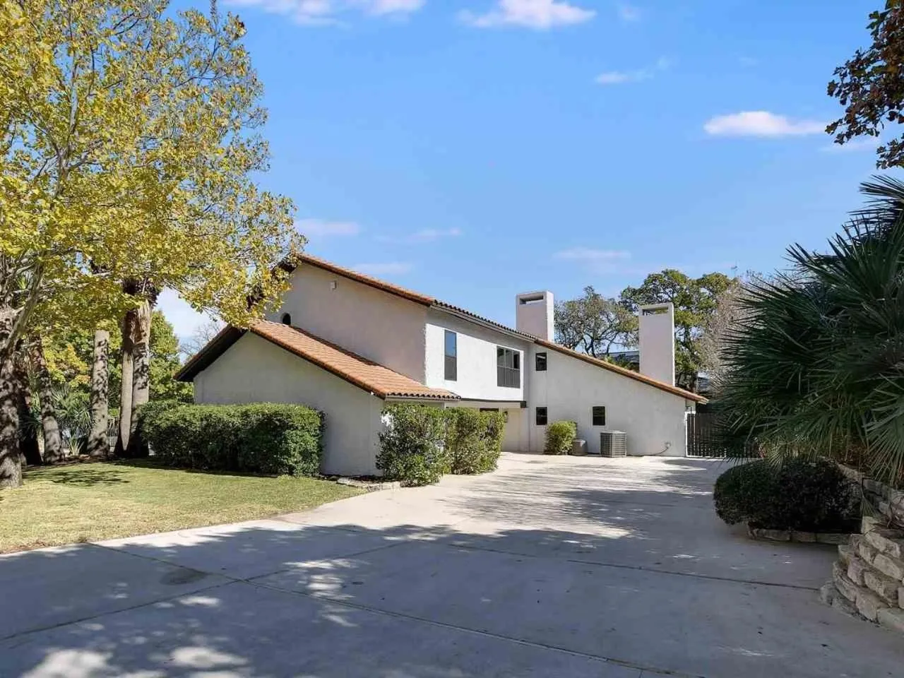 Luxury Spanish Style Home Walking Steps to HSB Resort