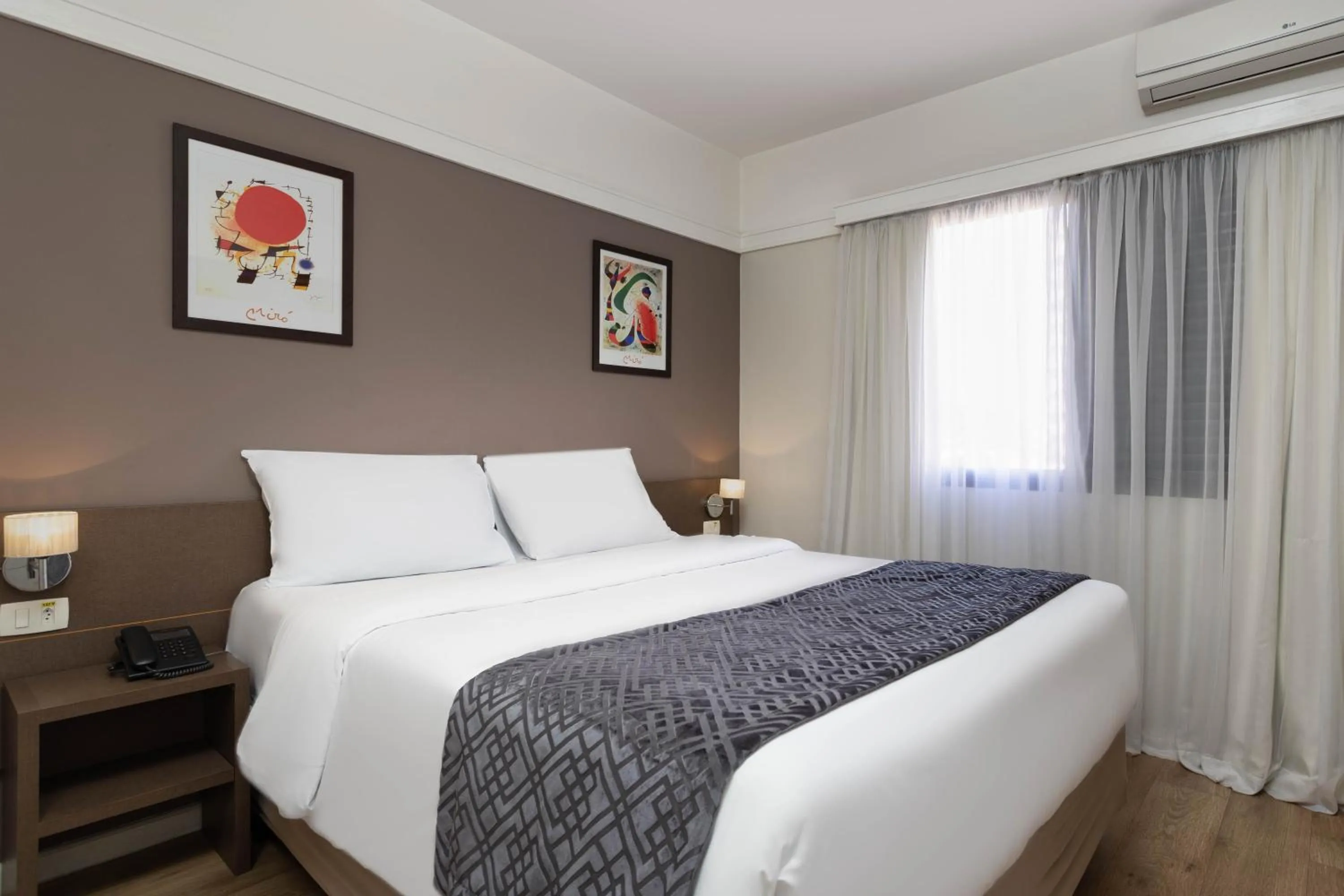 Bed in NewCiti Itaim by Charlie