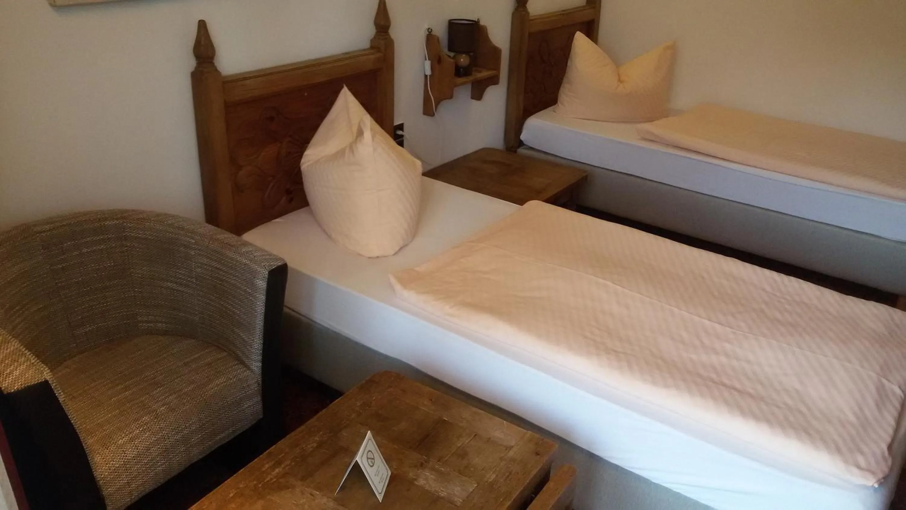 Photo of the whole room, Bed in Solitaire Hotel