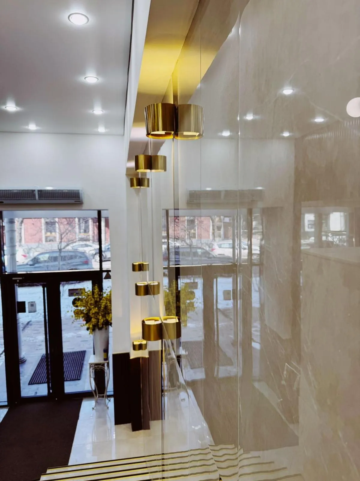 Property building in Mildom Hotel