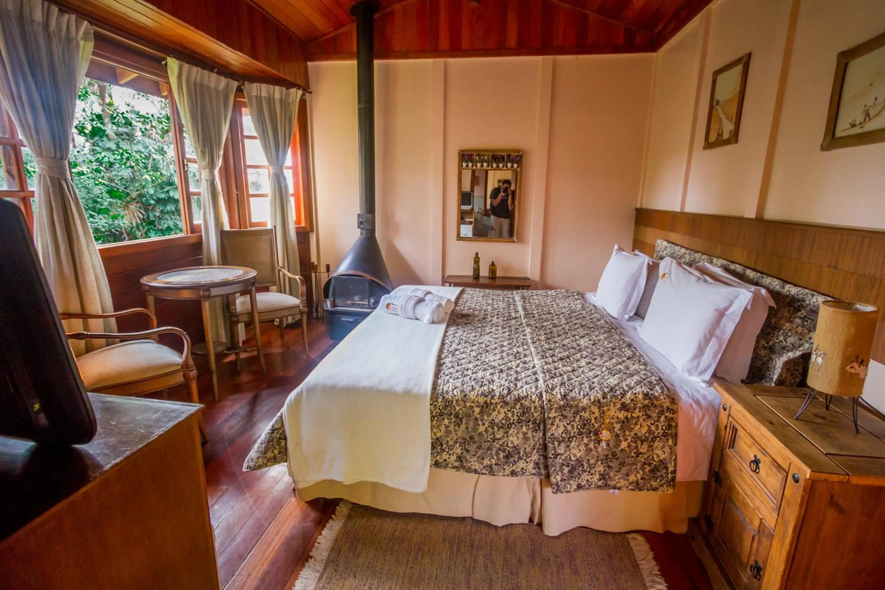 Photo of the whole room, Bed in POUSADA APOEMA PETRÓPOLIS-Rj