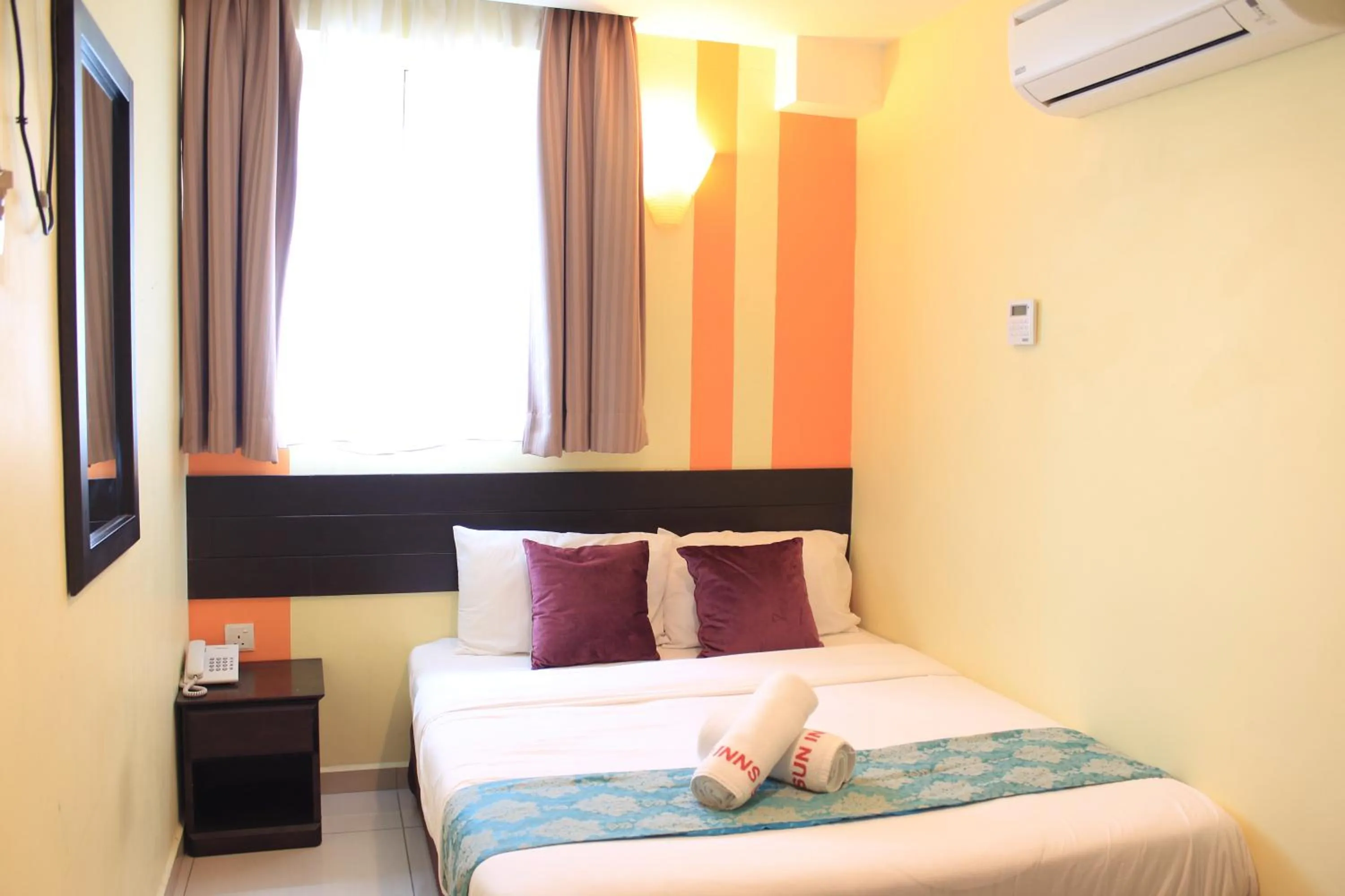 Bed in Sun Inns Hotel Ayer Keroh