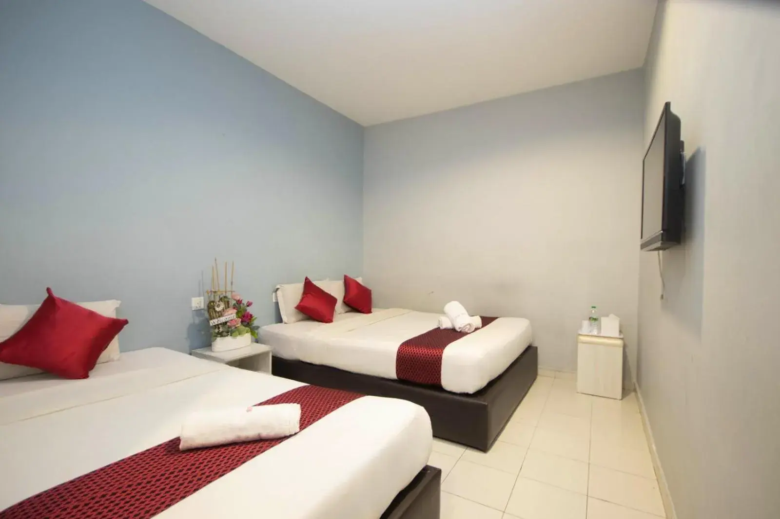 Standard Triple Room in Sun Inns Hotel Kota Laksamana Melaka Standard Triple Room in Sun Inns Hotel Kota Laksamana Melaka