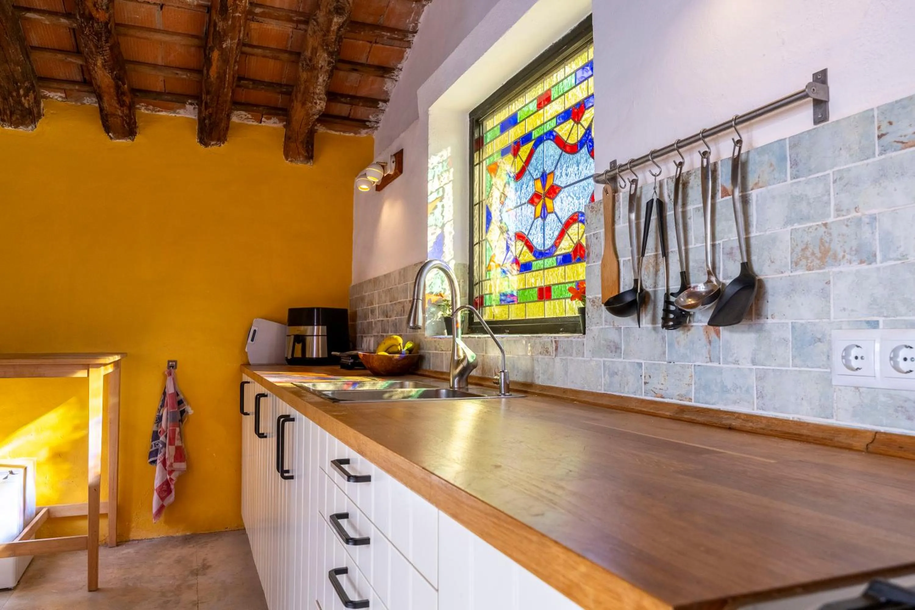 Kitchen or kitchenette in B&B Casa Vitalidad