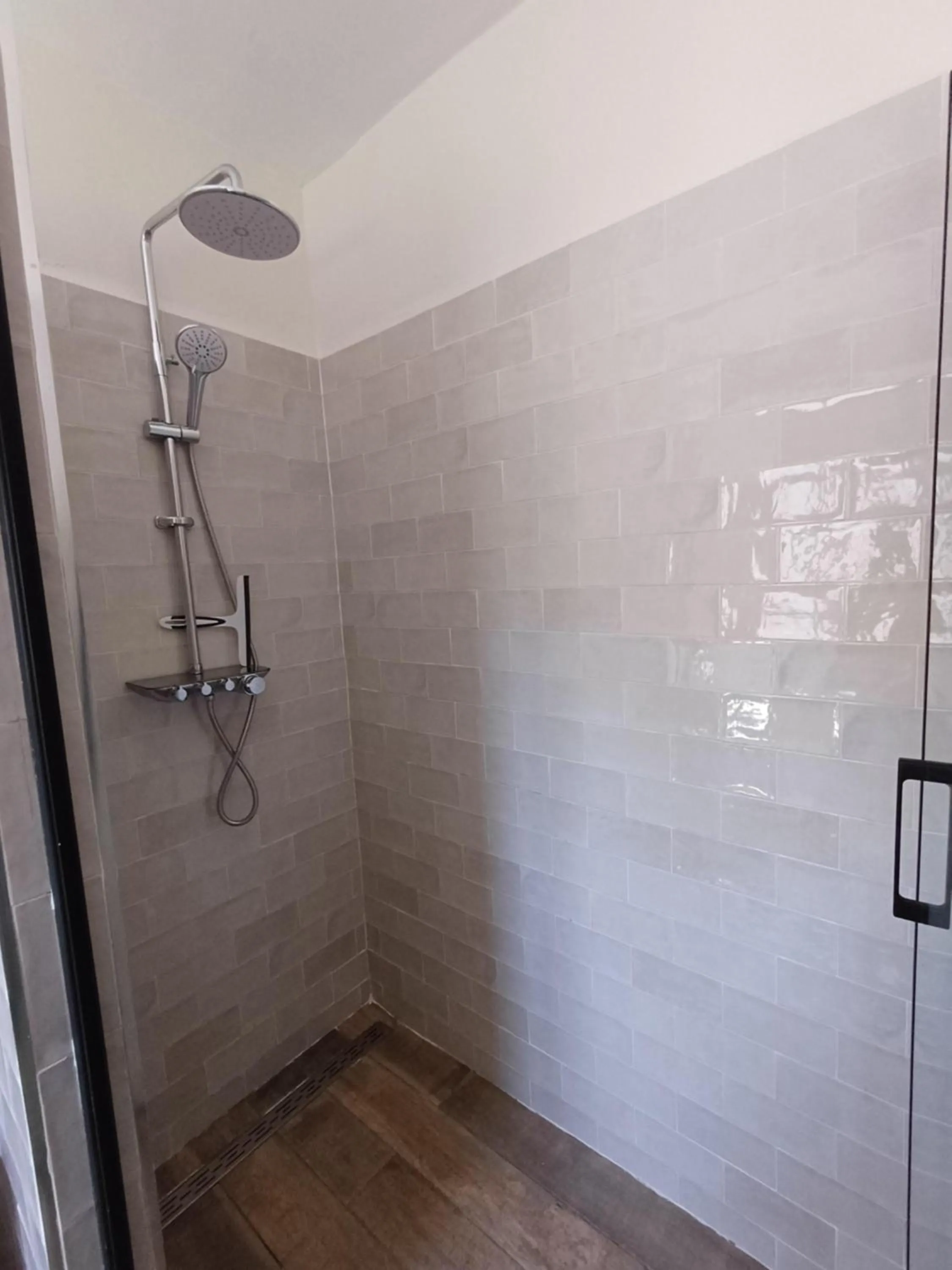 Shower in Finca La Higuera - Boutique B&B