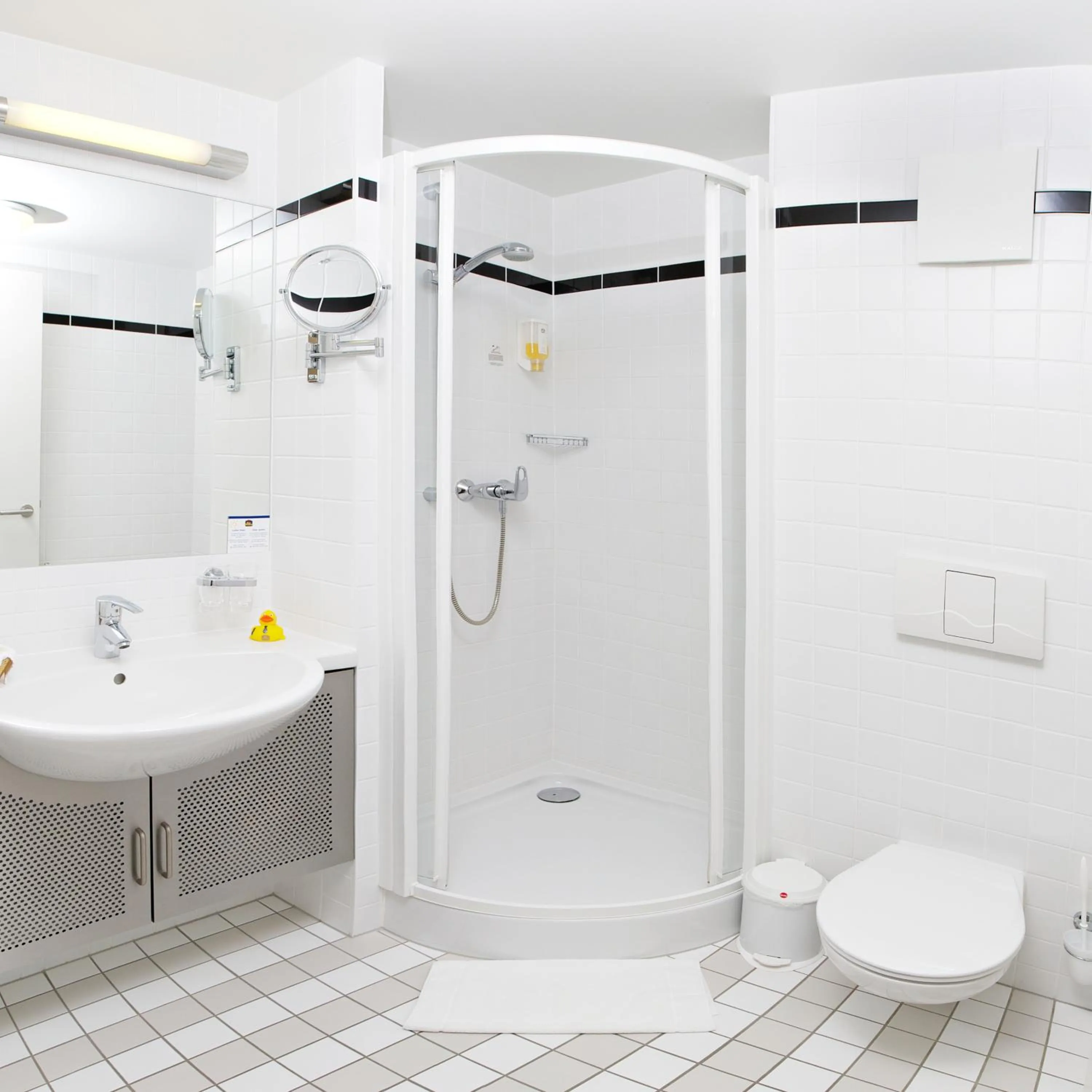 Shower in rugs Hotel am Schlosspark Lichtenwalde