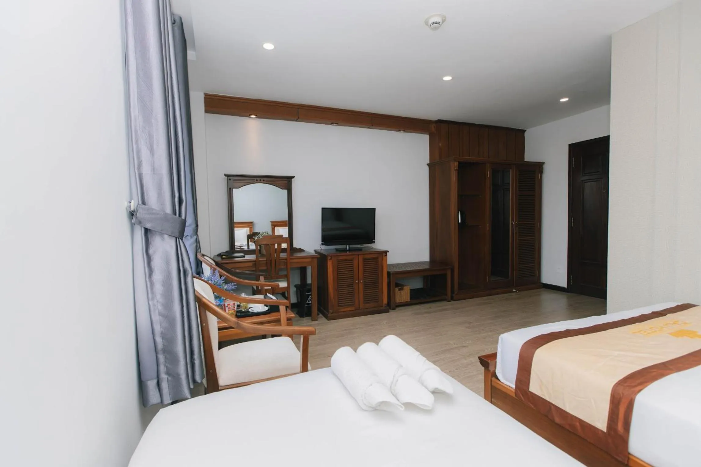 Photo of the whole room, Bed in Cali Hotel Quy Nhơn