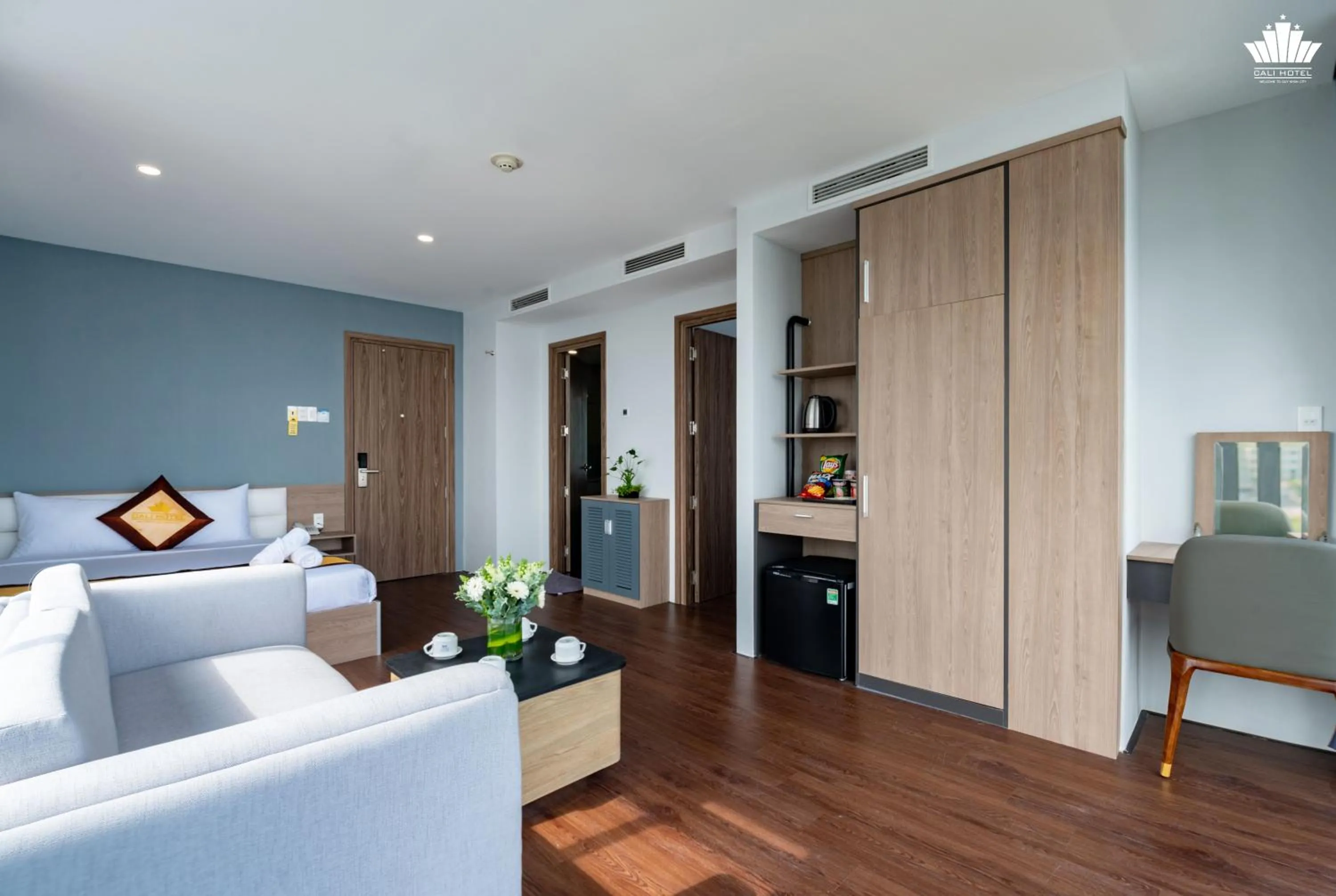 Living room, Bed in Cali Hotel Quy Nhơn