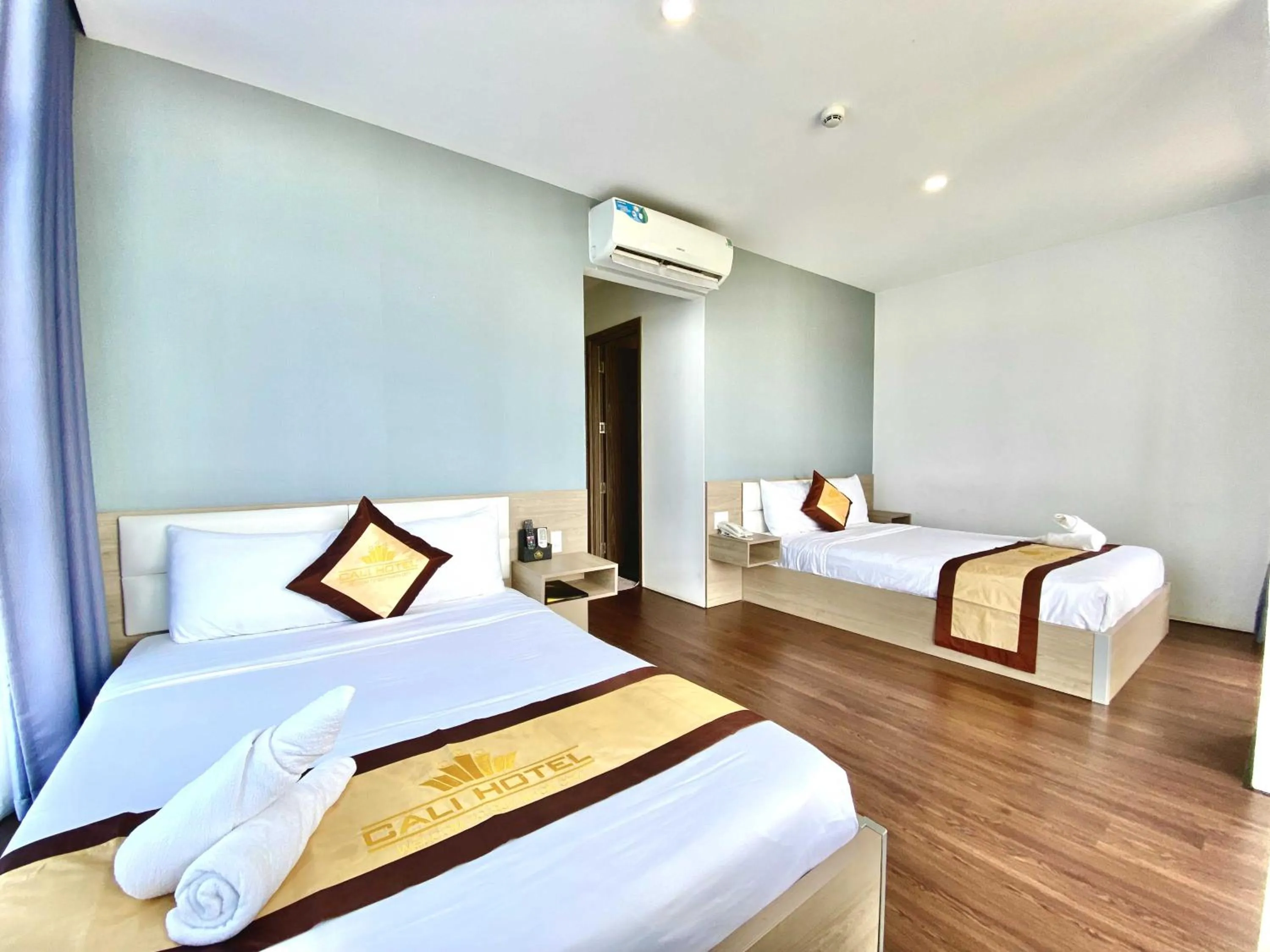 Photo of the whole room, Bed in Cali Hotel Quy Nhơn