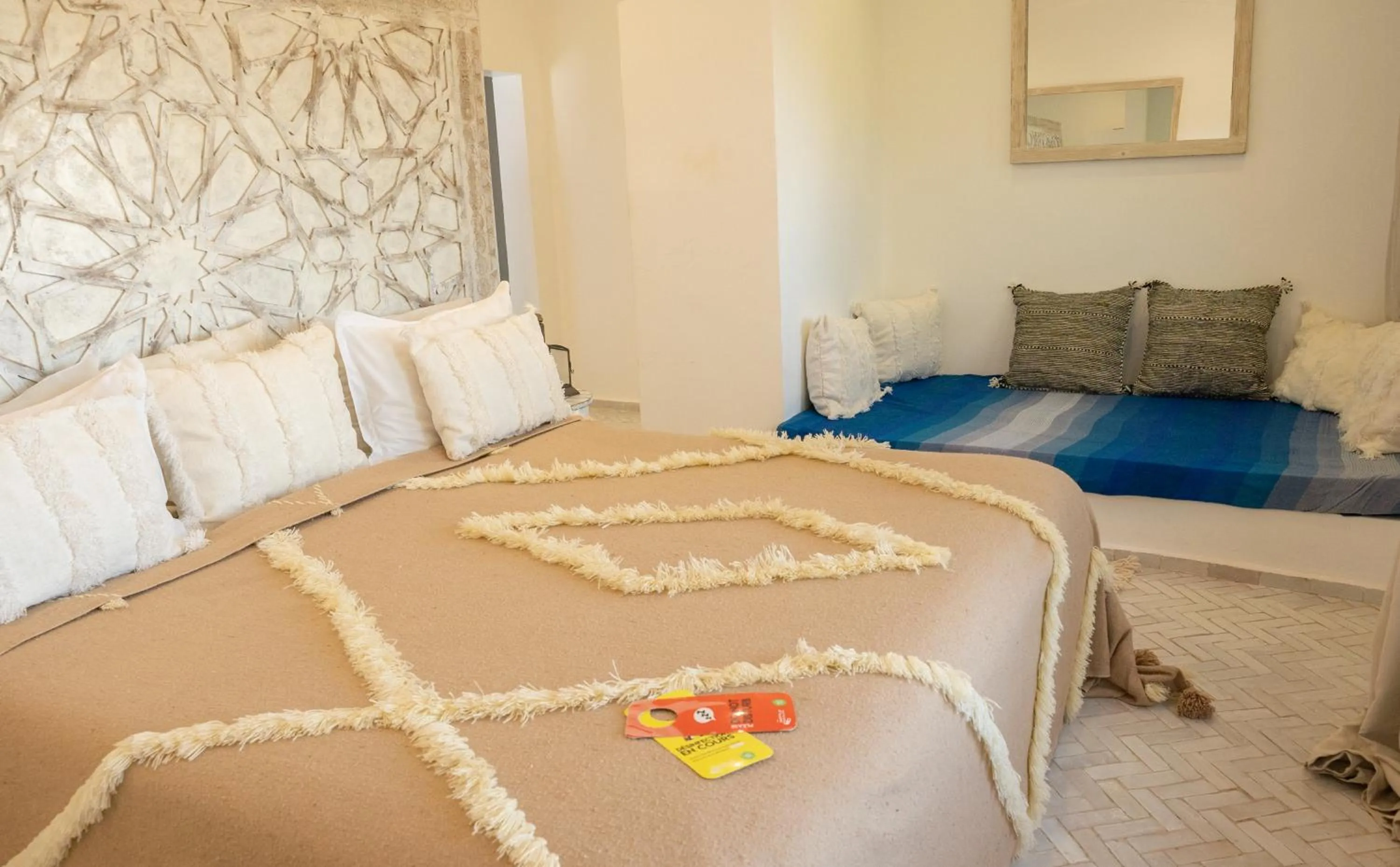 Bed in Dakhla Attitude