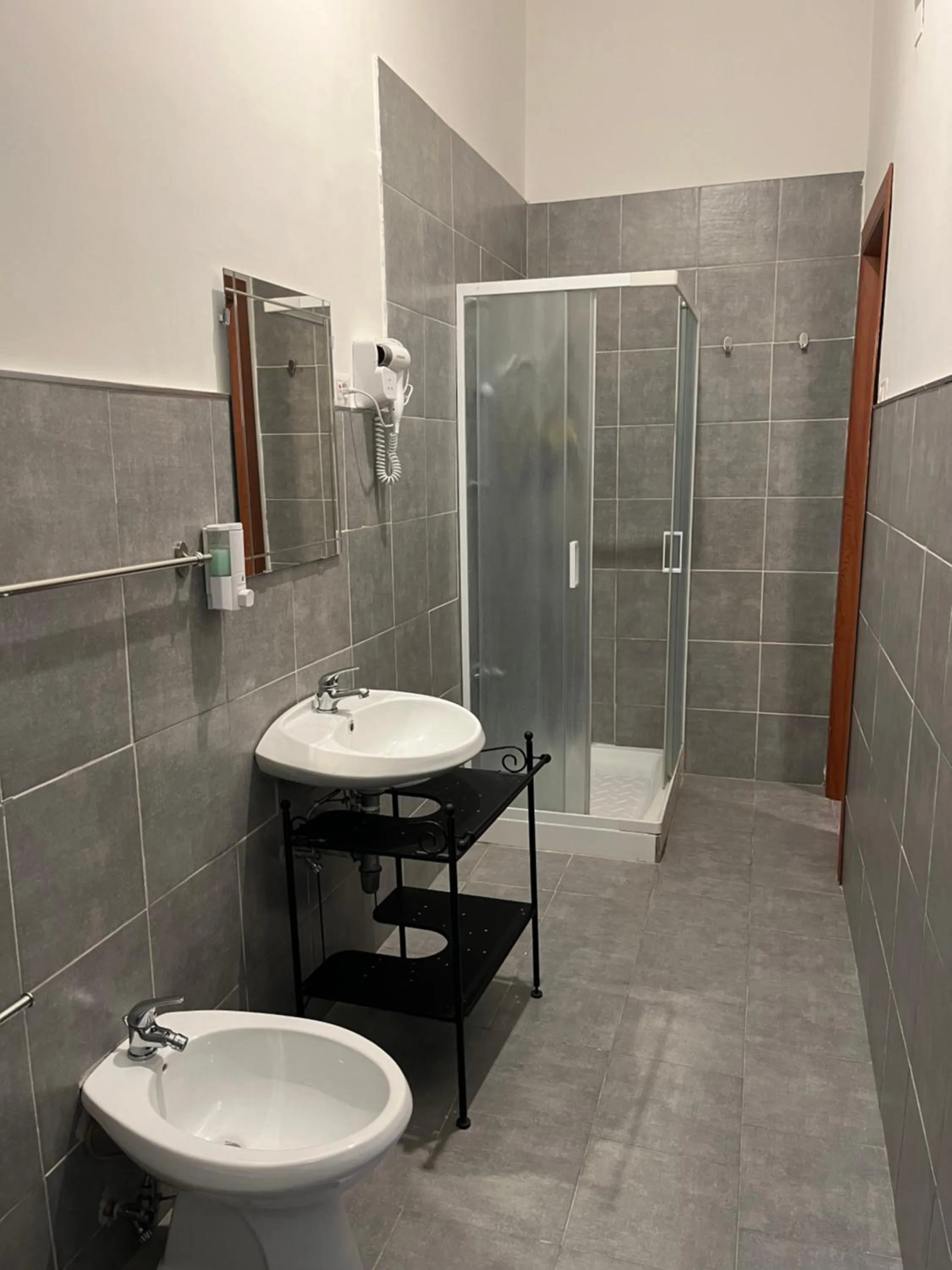 Shower in B&B I Love Naples