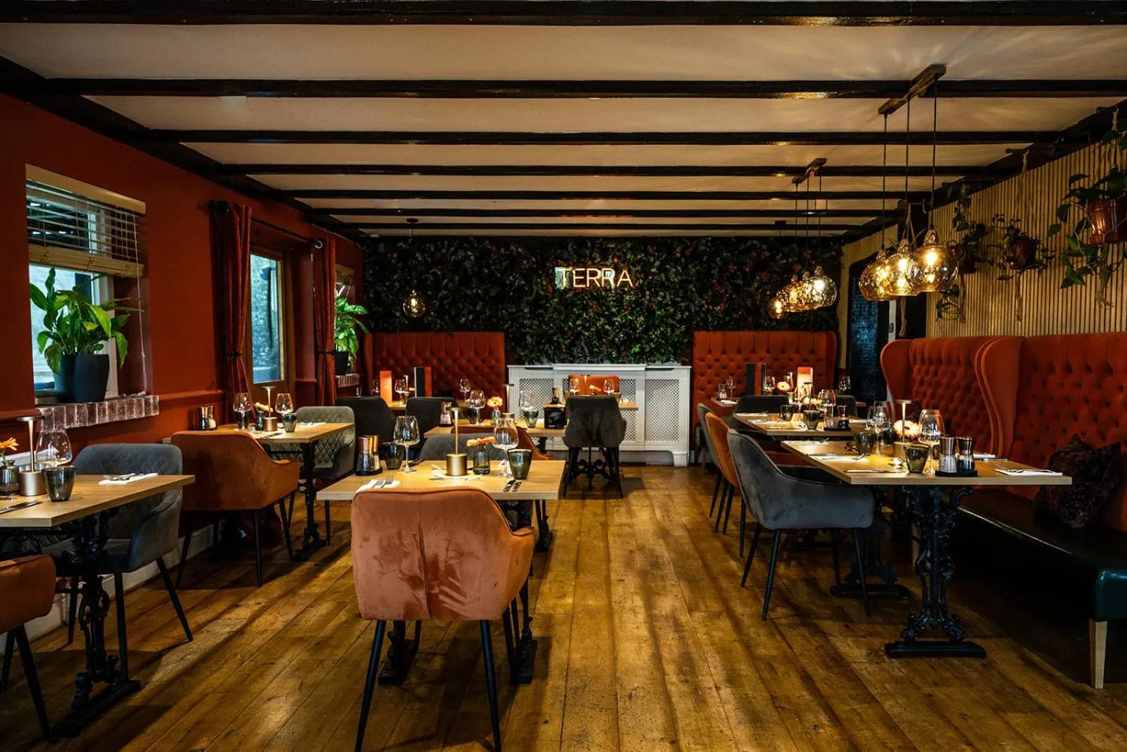 Restaurant/places to eat in Tottington Manor Hotel