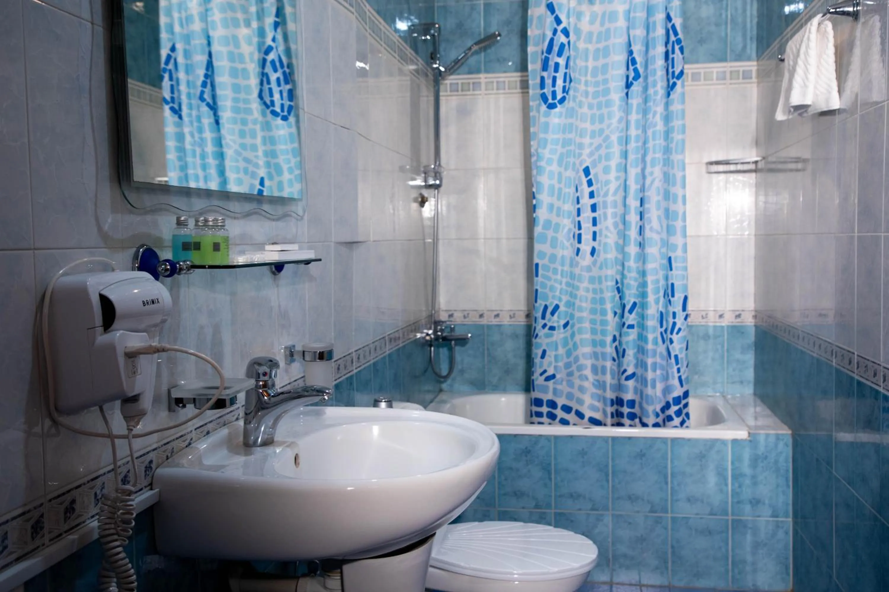 Shower in Casanova Inn - Boutique Hotel