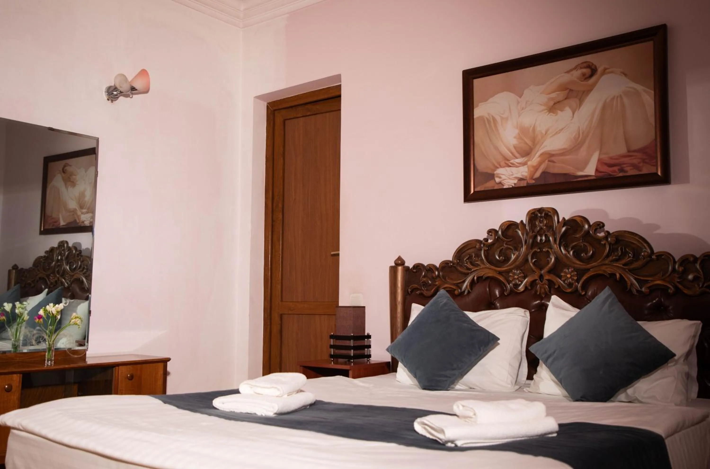 pet friendly, Bed in Casanova Inn - Boutique Hotel