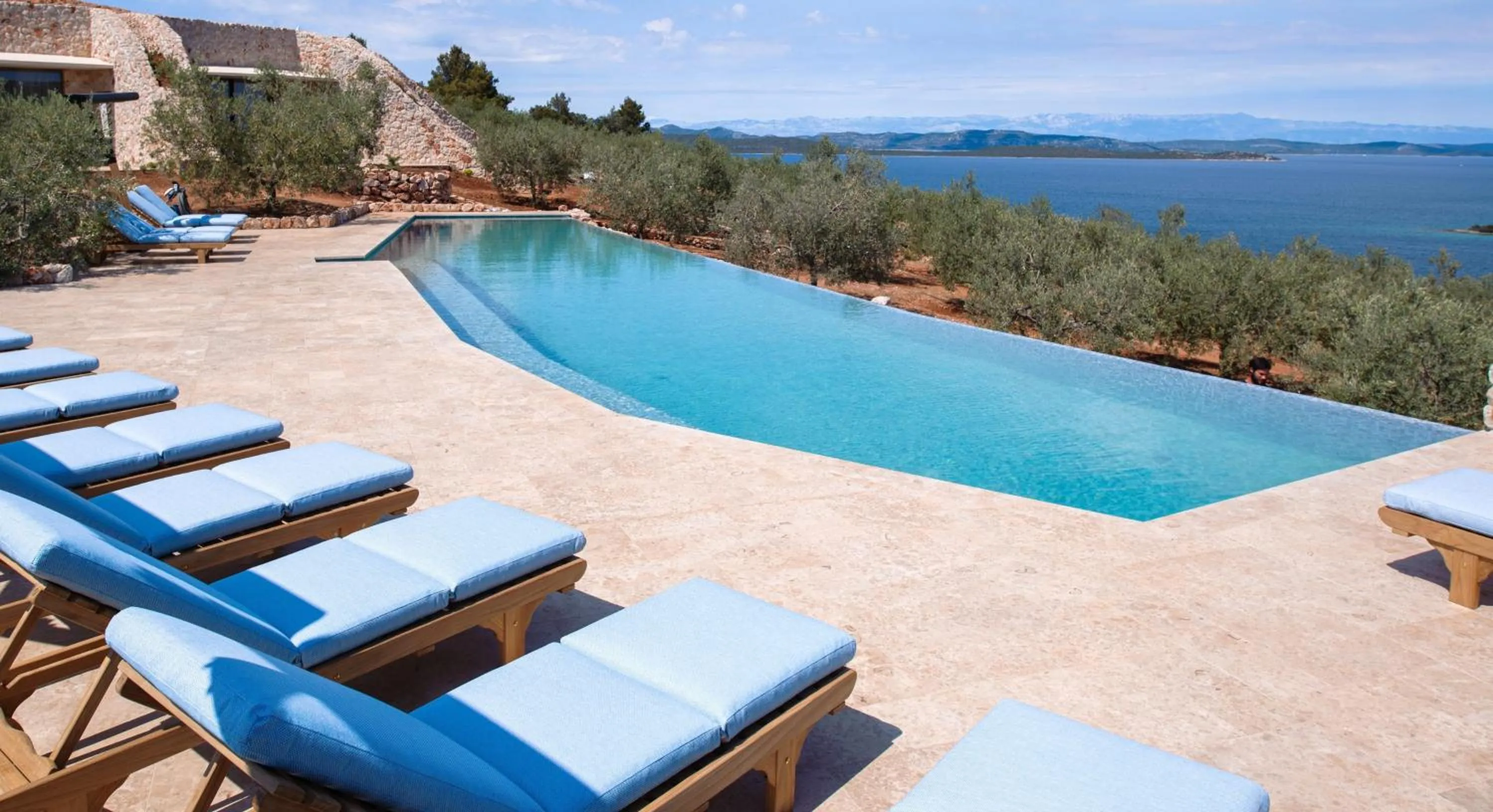 Swimming pool in Villa Nai 3.3