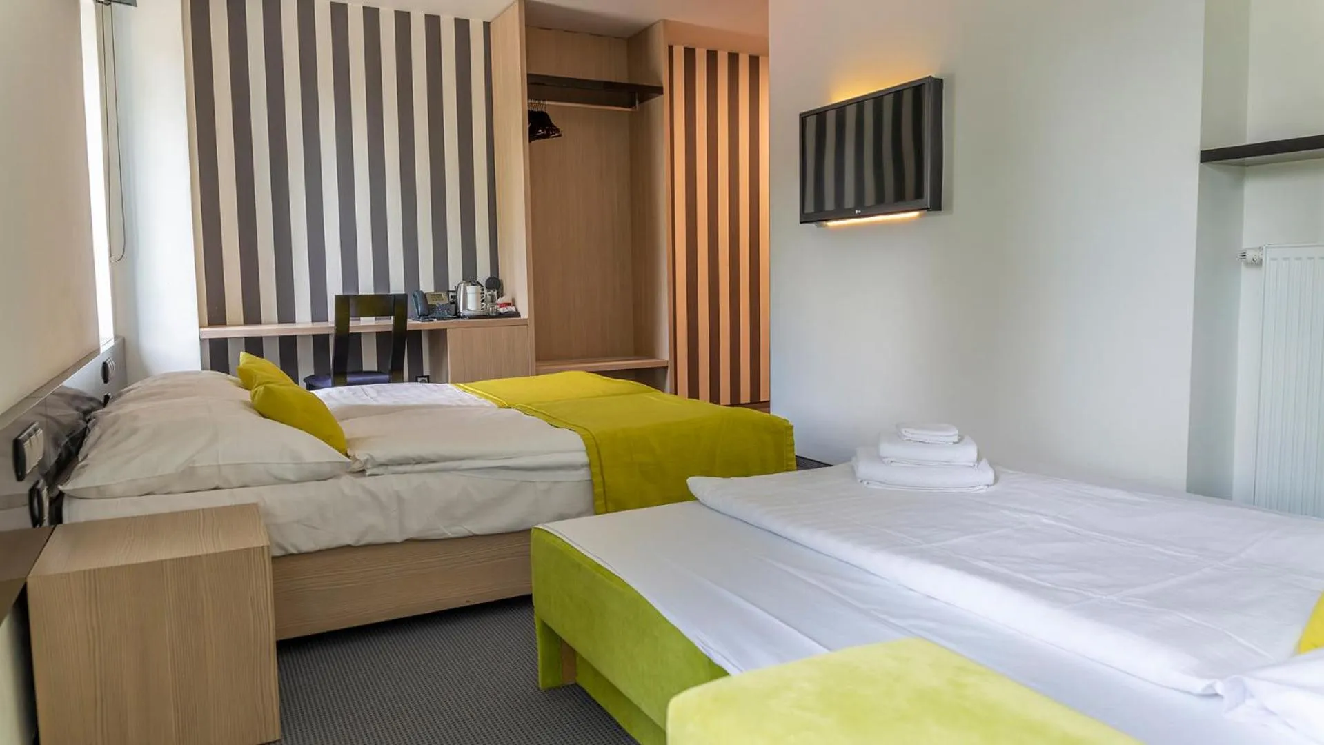 Bedroom, Bed in Hotel AquaCity Riverside