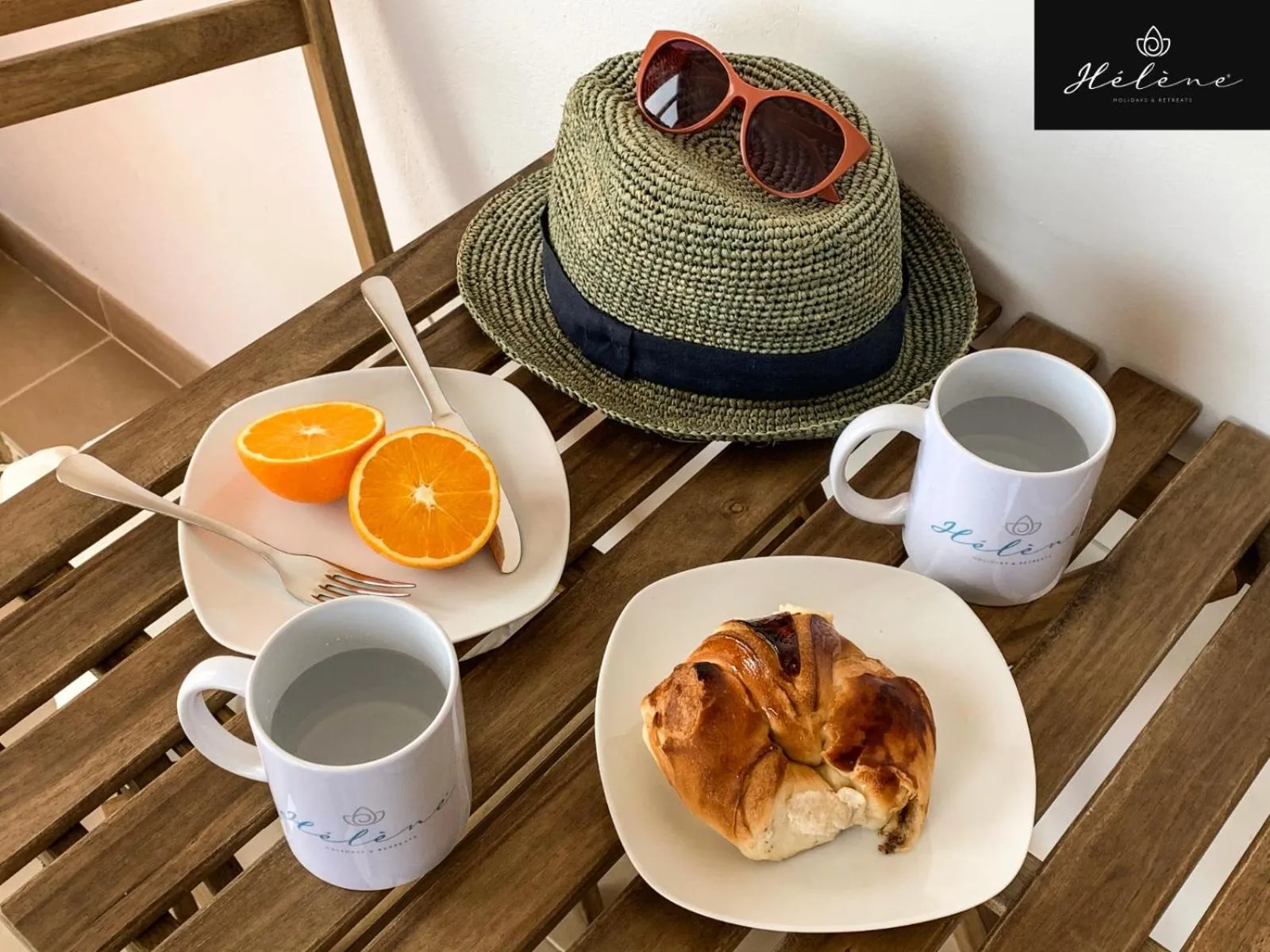 Dining area in Hélène Holidays - Hotel Boutique