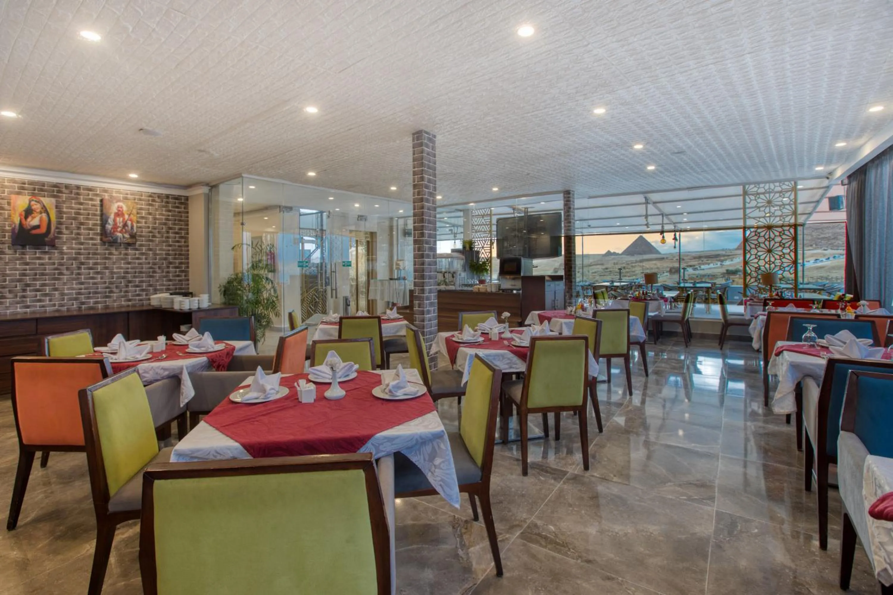 Restaurant/places to eat in Mamlouk Pyramids Hotel