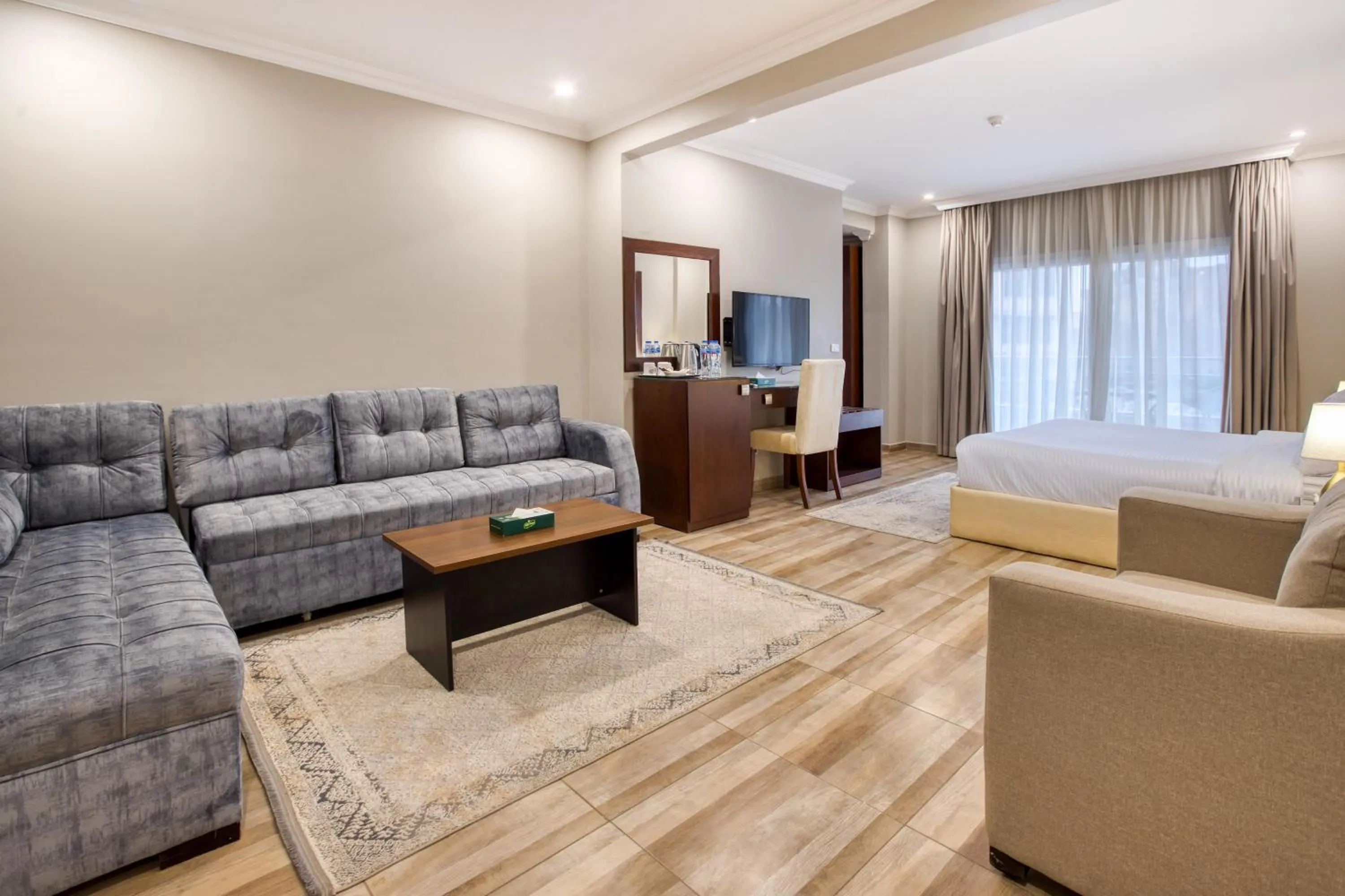 Bedroom, Bed in Mamlouk Pyramids Hotel