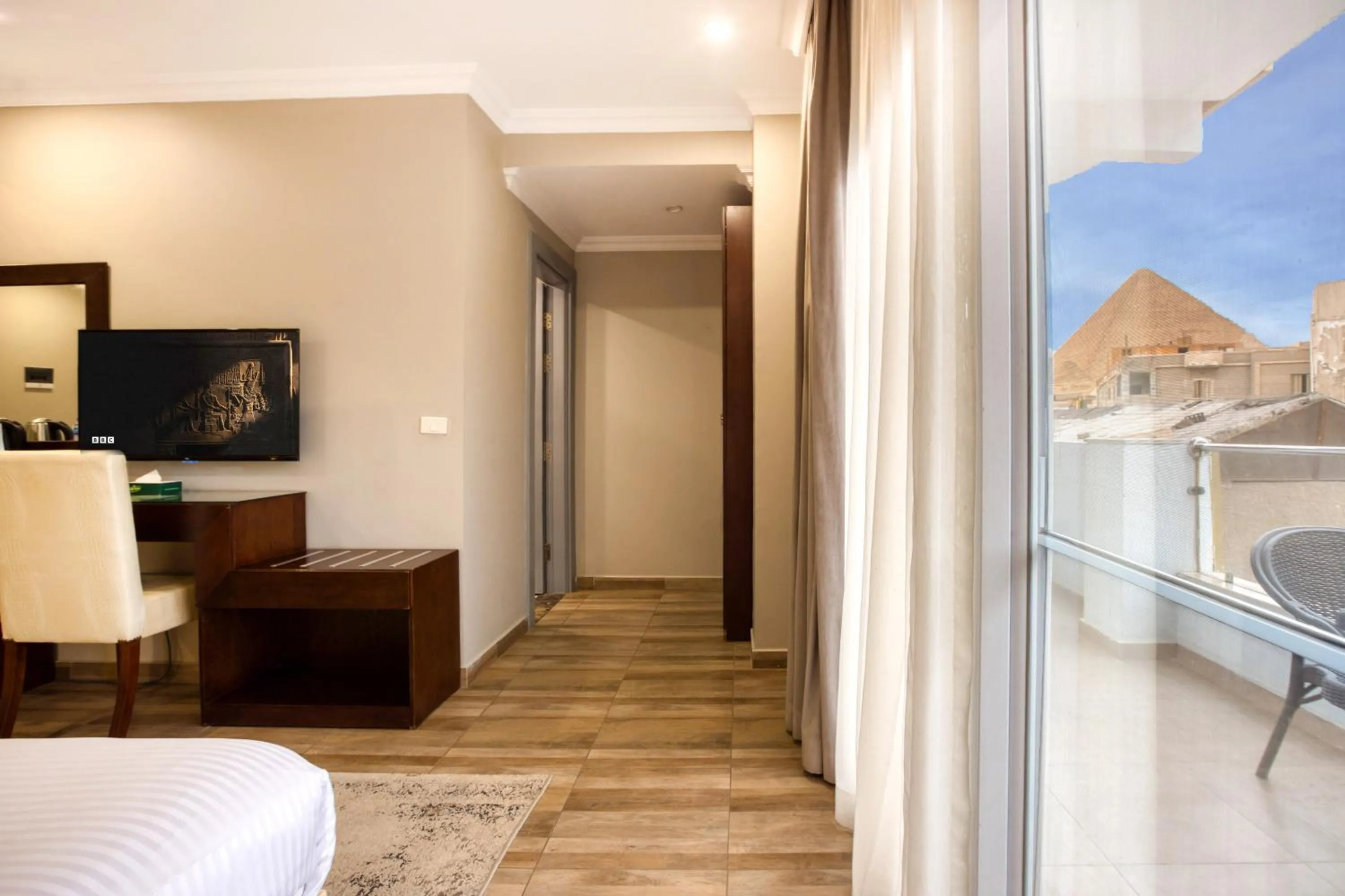 View (from property/room), Bed in Mamlouk Pyramids Hotel