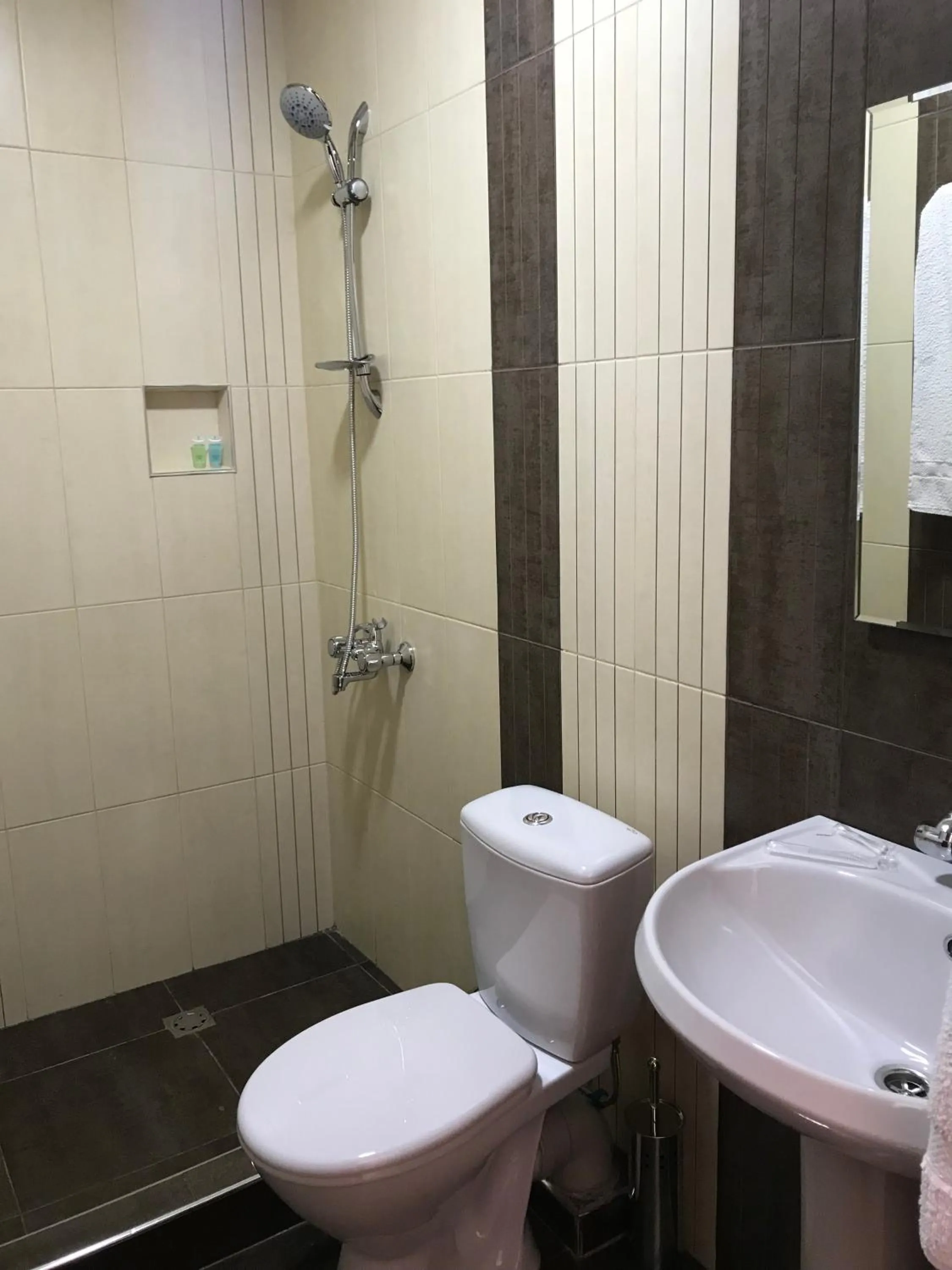 Bathroom in Kamar Hotel Ijevan