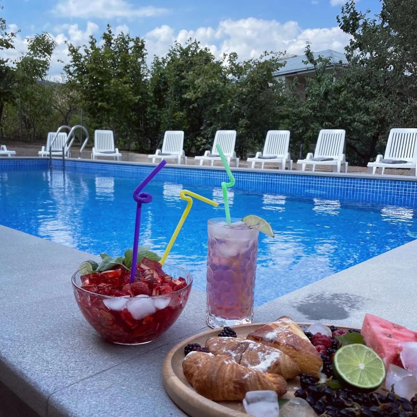 Swimming pool in Kamar Hotel Ijevan