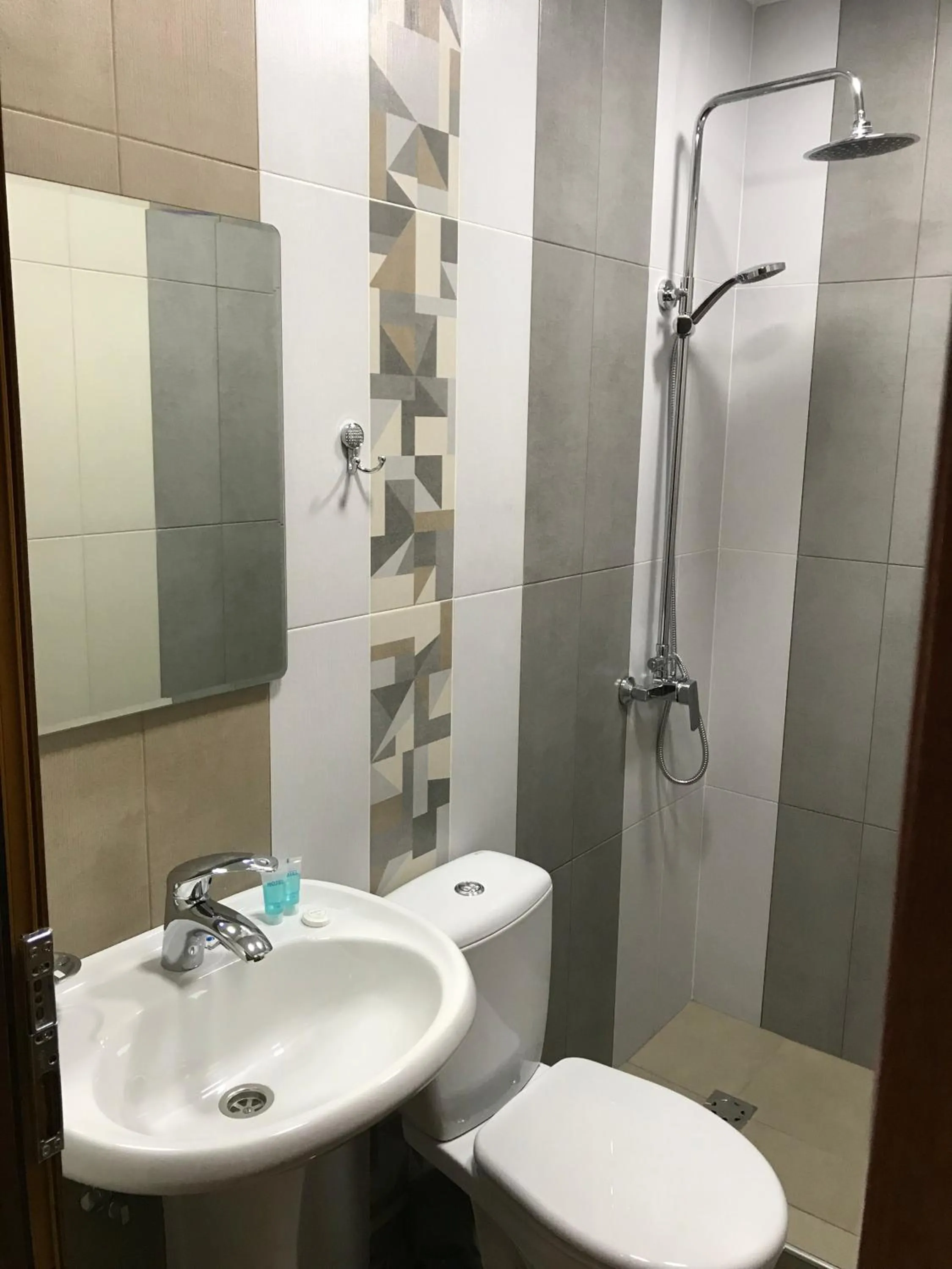 Shower in Kamar Hotel Ijevan