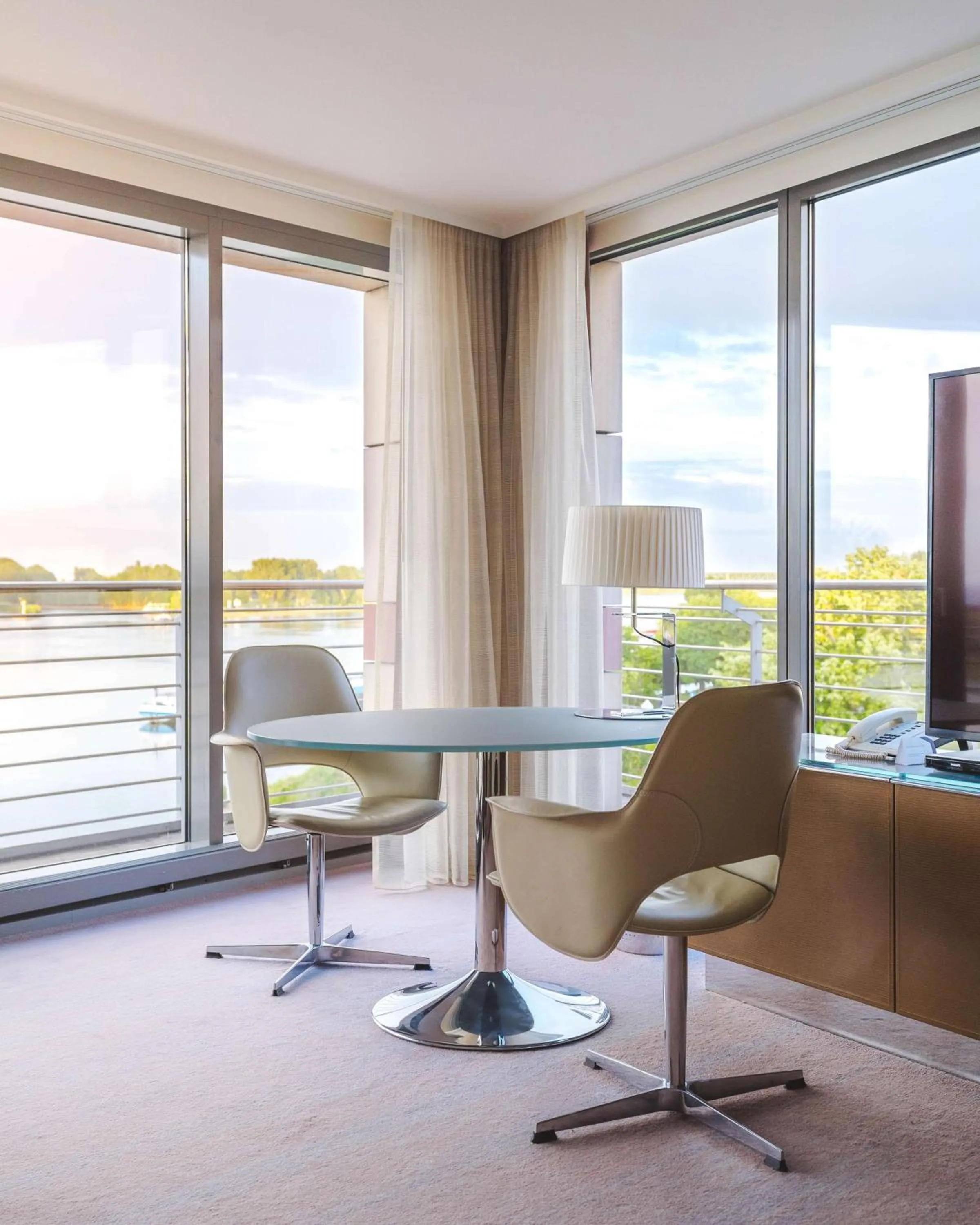 Bedroom in Hyatt Regency Mainz