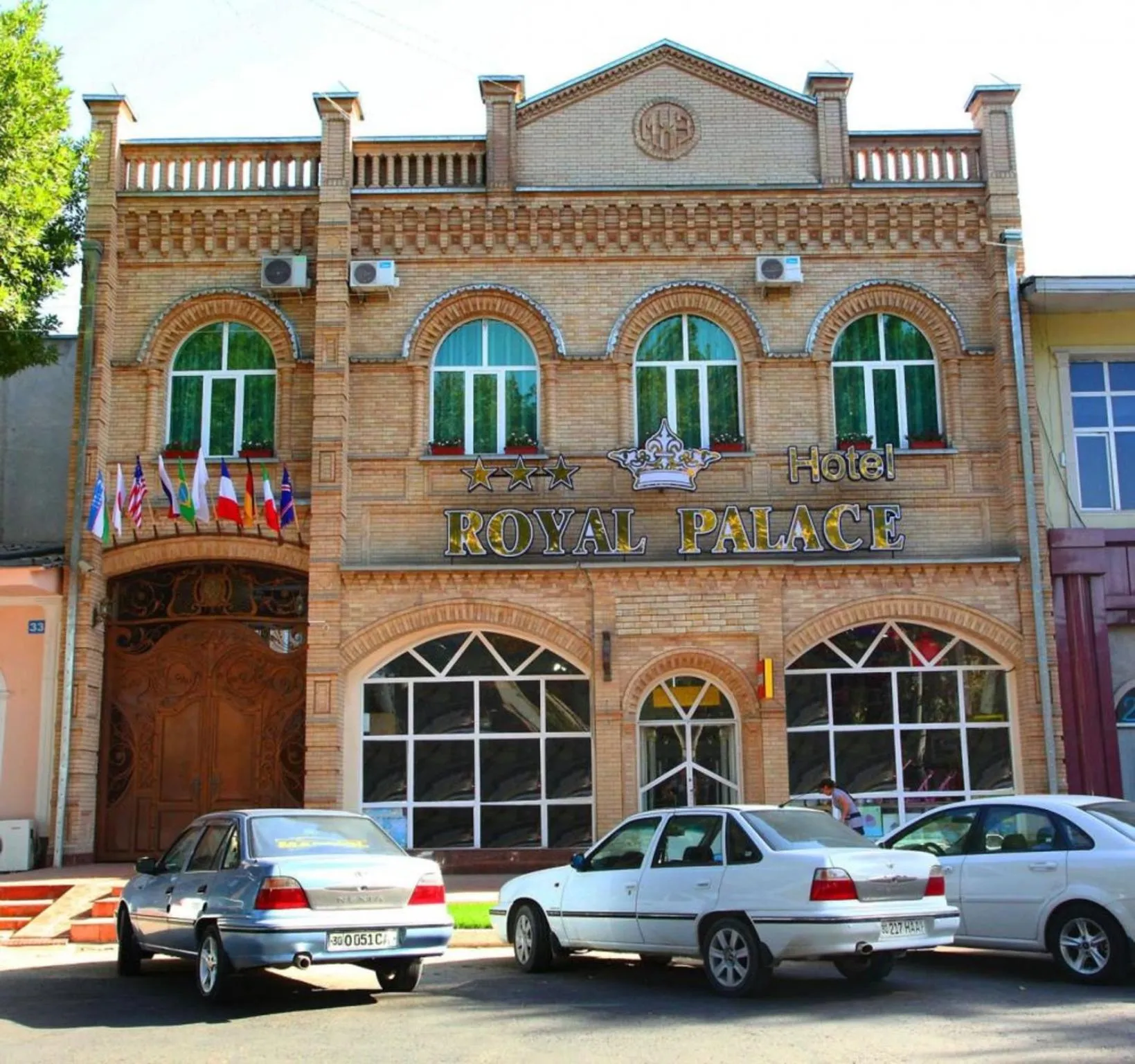 Property building in Mixt Royal Palace