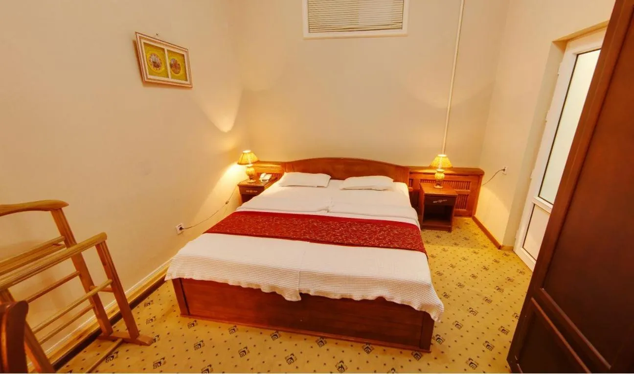 Bed in Mixt Royal Palace