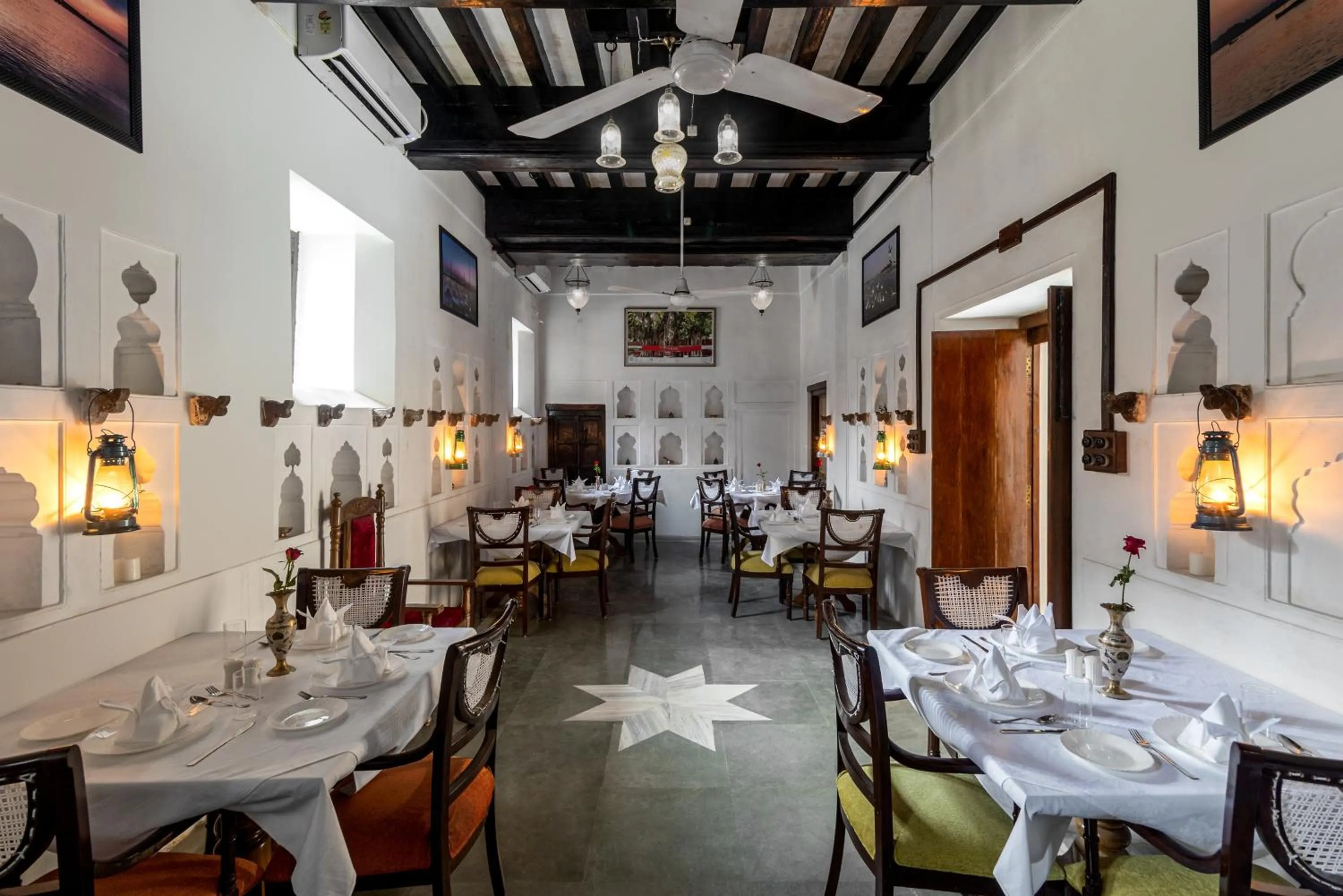 Dining area in WelcomHeritage Badi Kothi