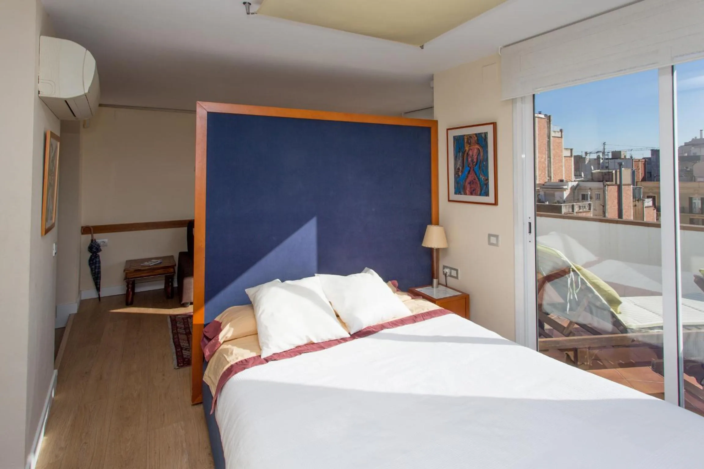Photo of the whole room, Bed in Gaudi penthouse with terrace views