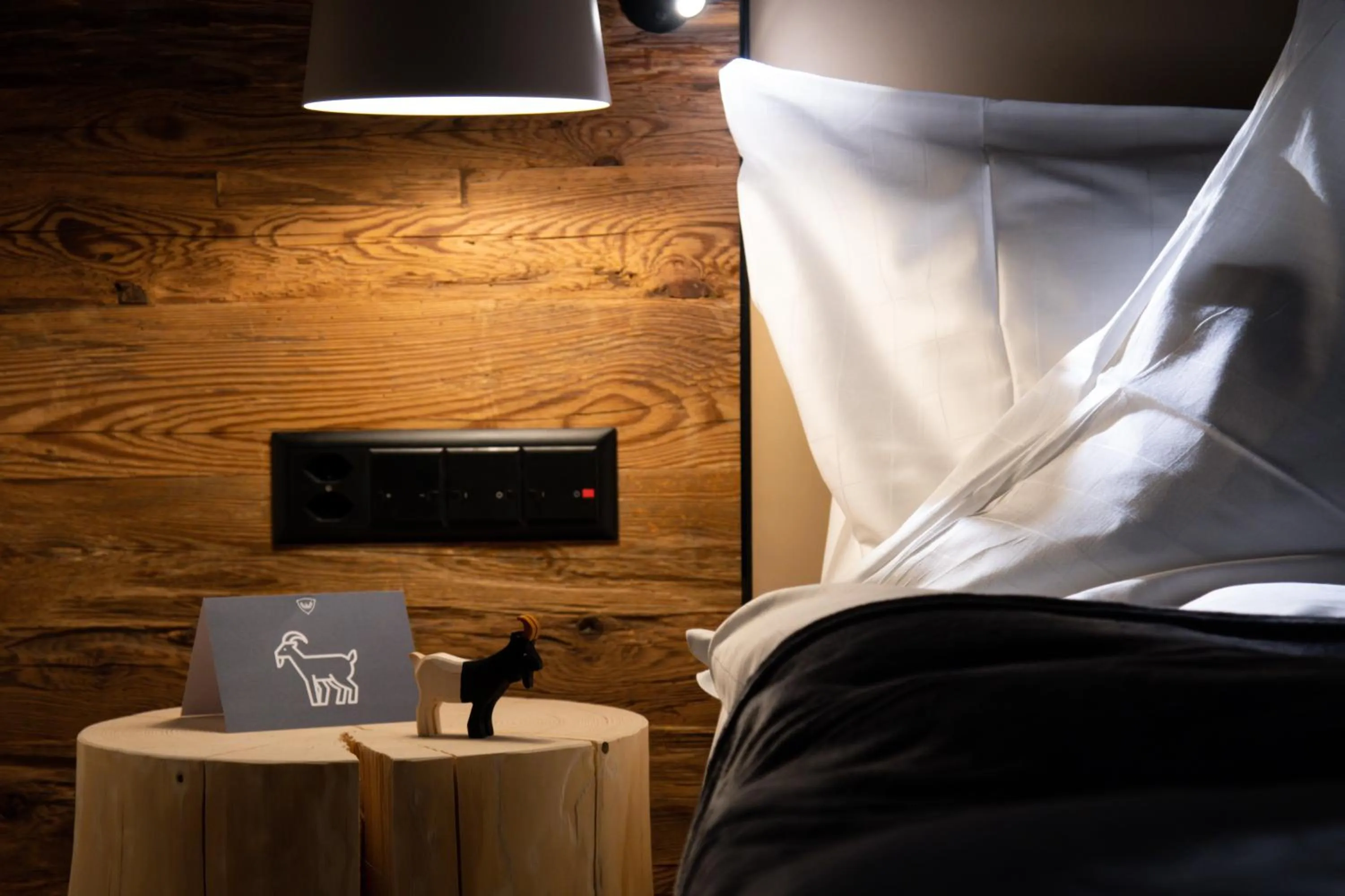 Bed in Walliserhof Grand-Hotel & Spa Relais & Châteaux