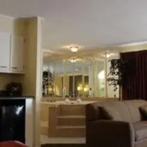 Presidential Suite in Lake View Inn & Suites Presidential Suite in Lake View Inn & Suites