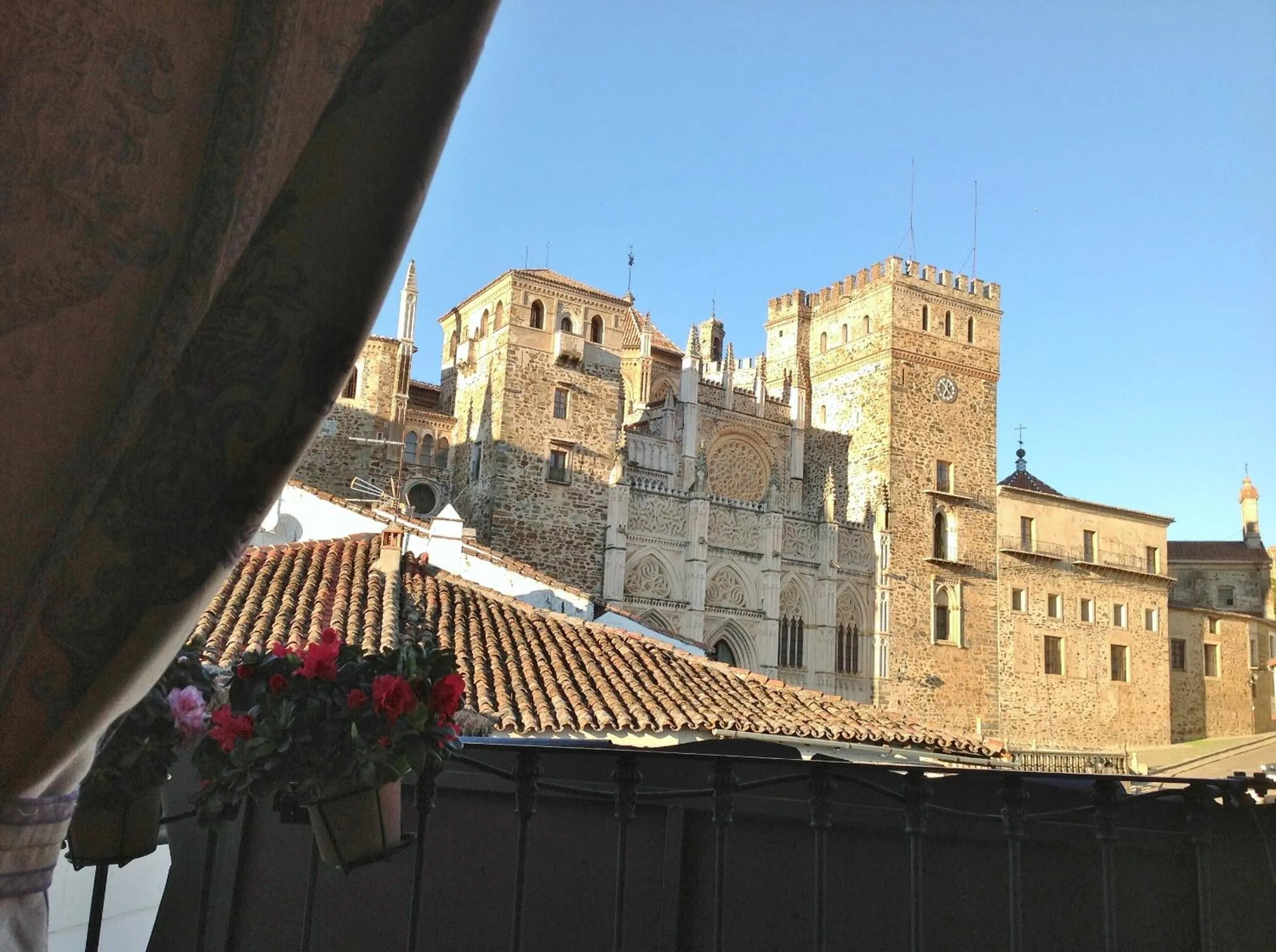 Double Room with Balcony in Hostal Cerezo 2