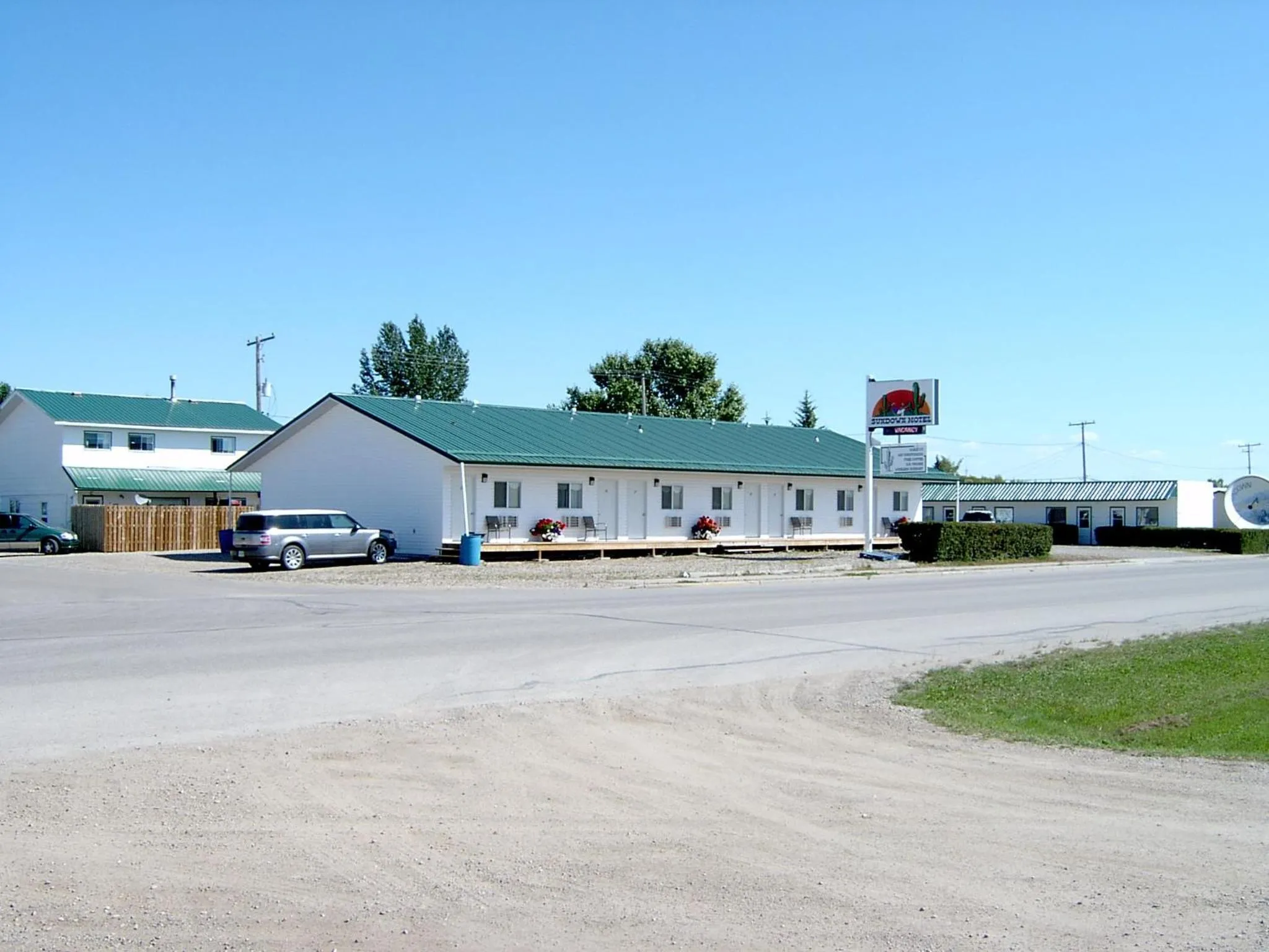 Property building in Sundown Motel