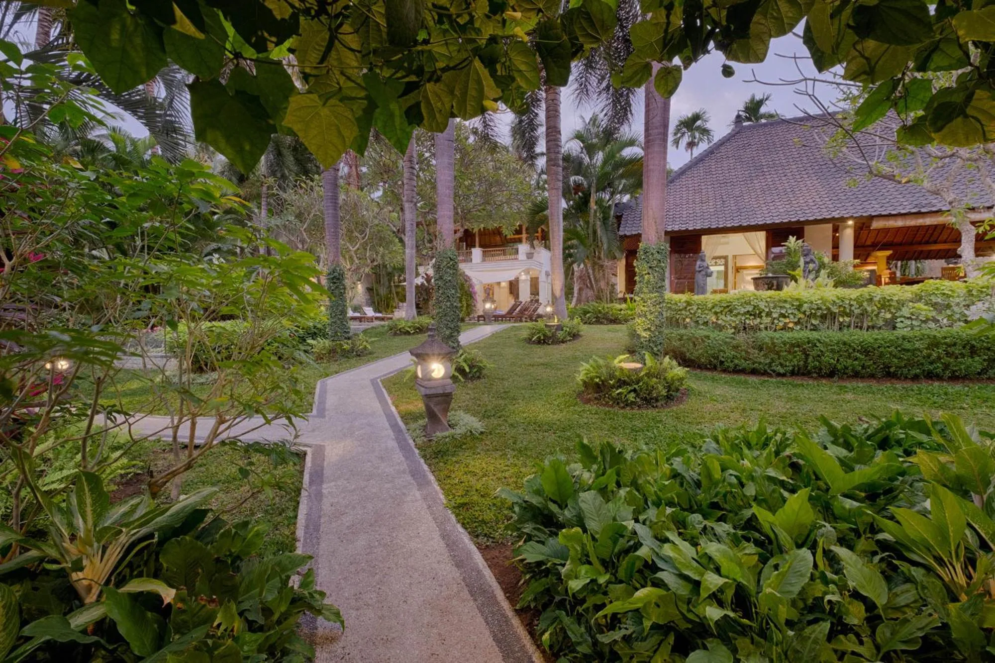 Property building in Kutus Kutus Estuary Saba Beach