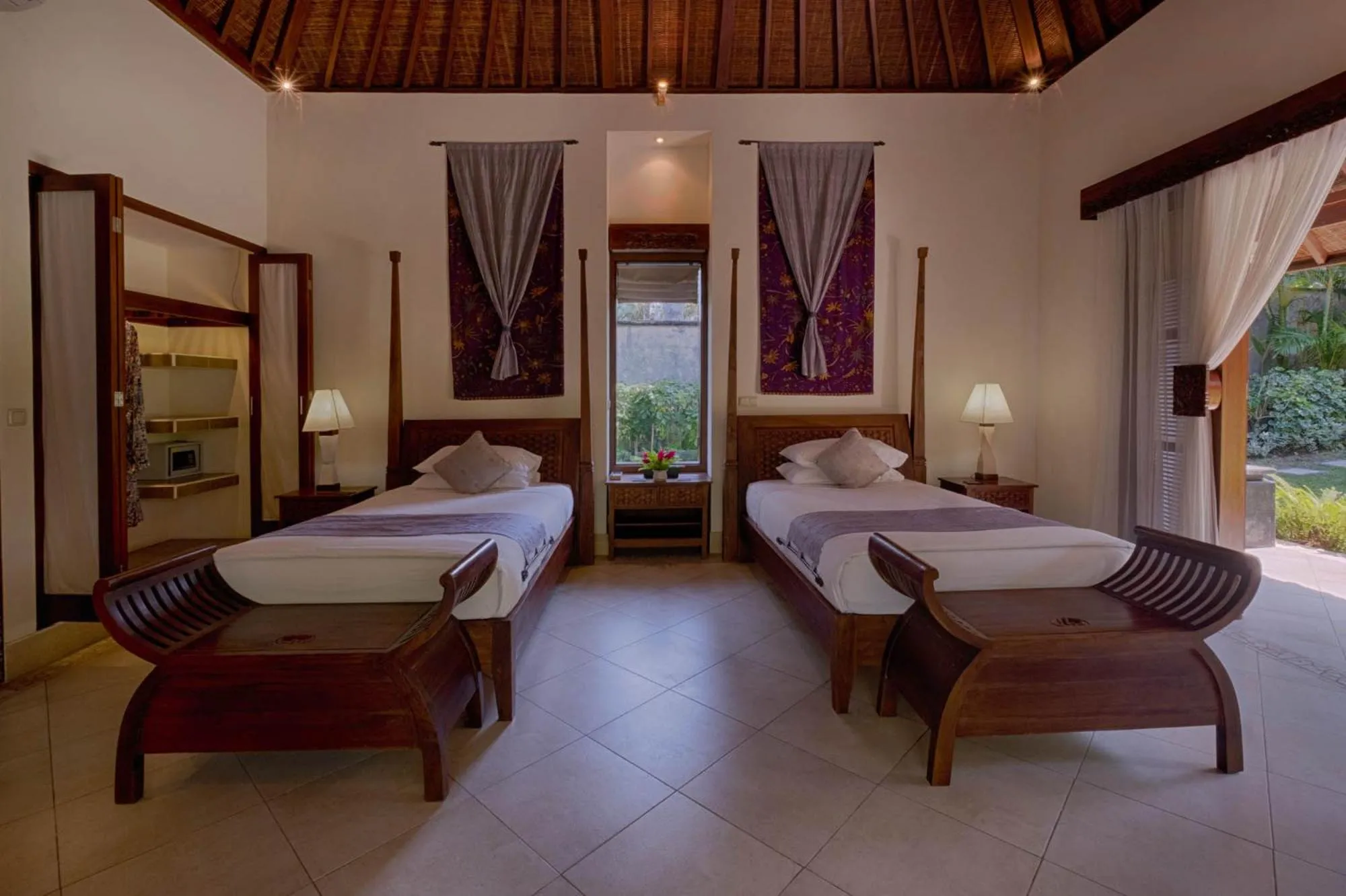 Bed in Kutus Kutus Estuary Saba Beach