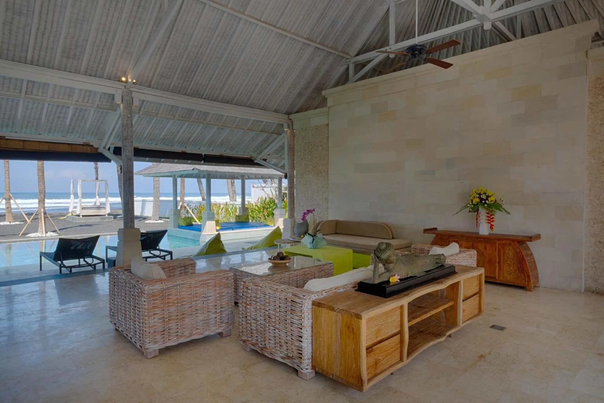 Living room in Kutus Kutus Estuary Saba Beach