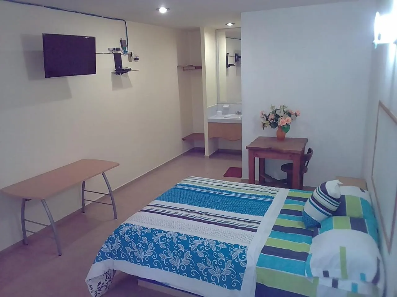 Photo of the whole room, Bed in Posada San José, Hotel