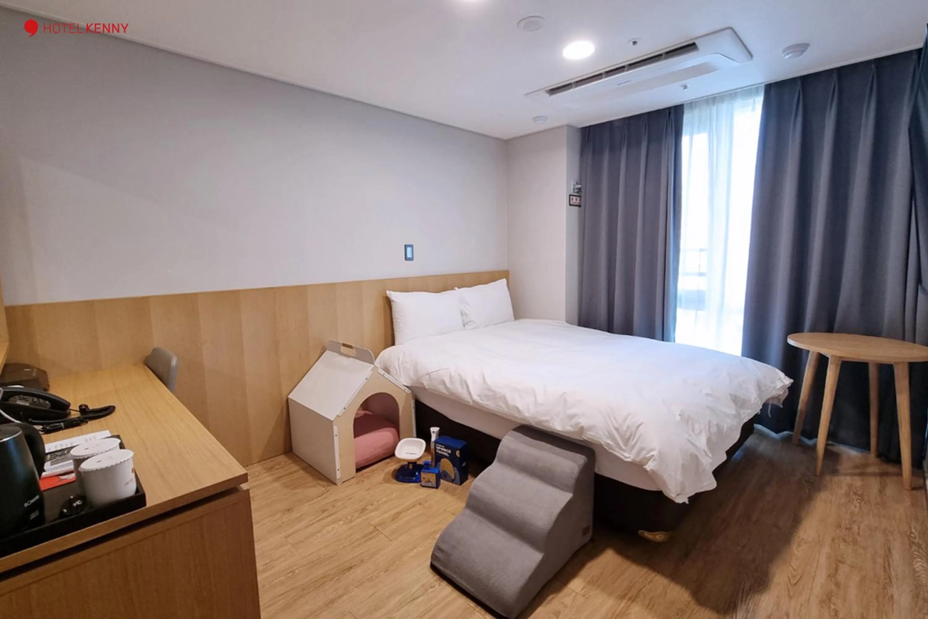 Bedroom, Bed in Hotel Kenny Yeosu