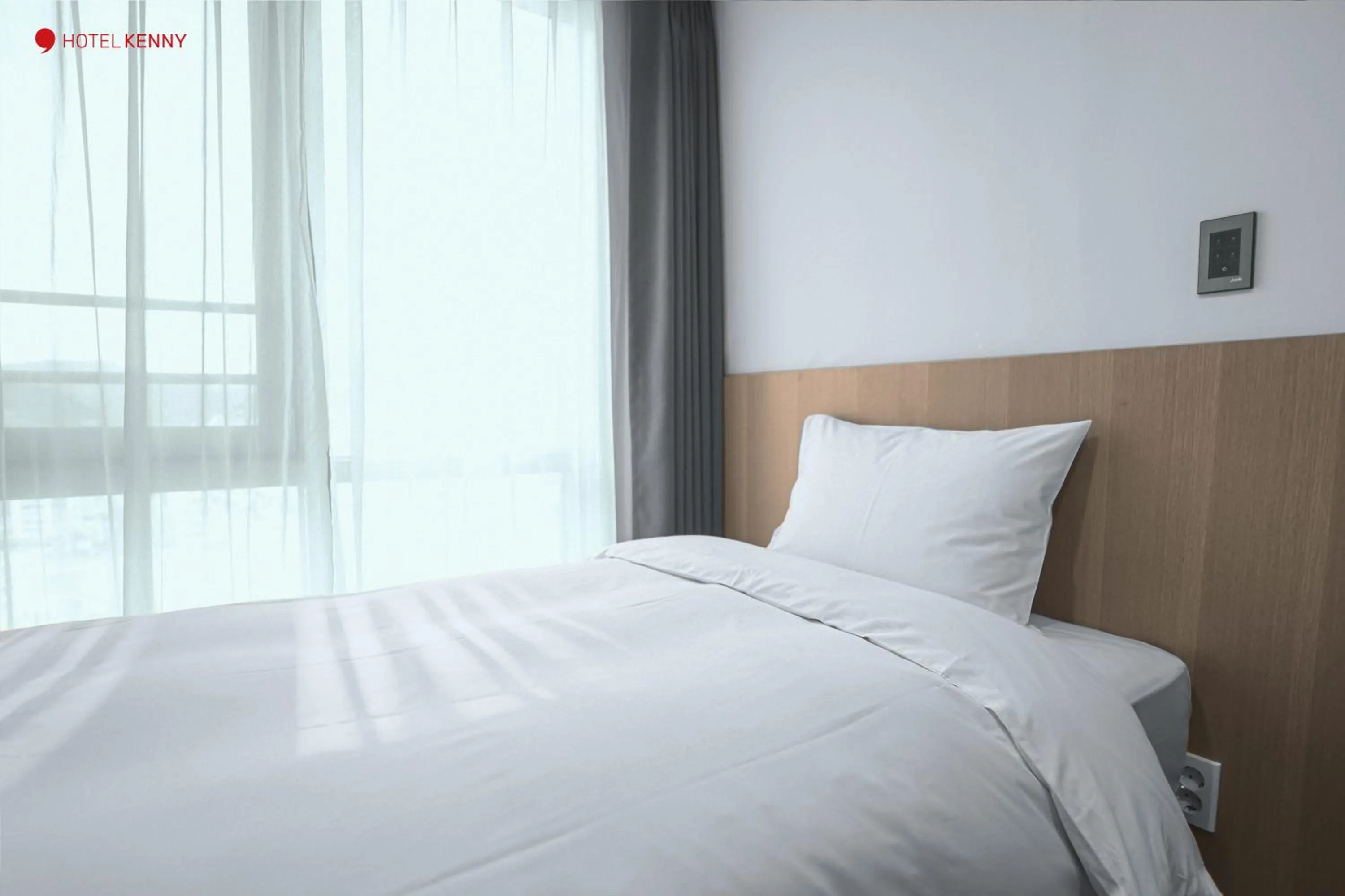 Bedroom, Bed in Hotel Kenny Yeosu