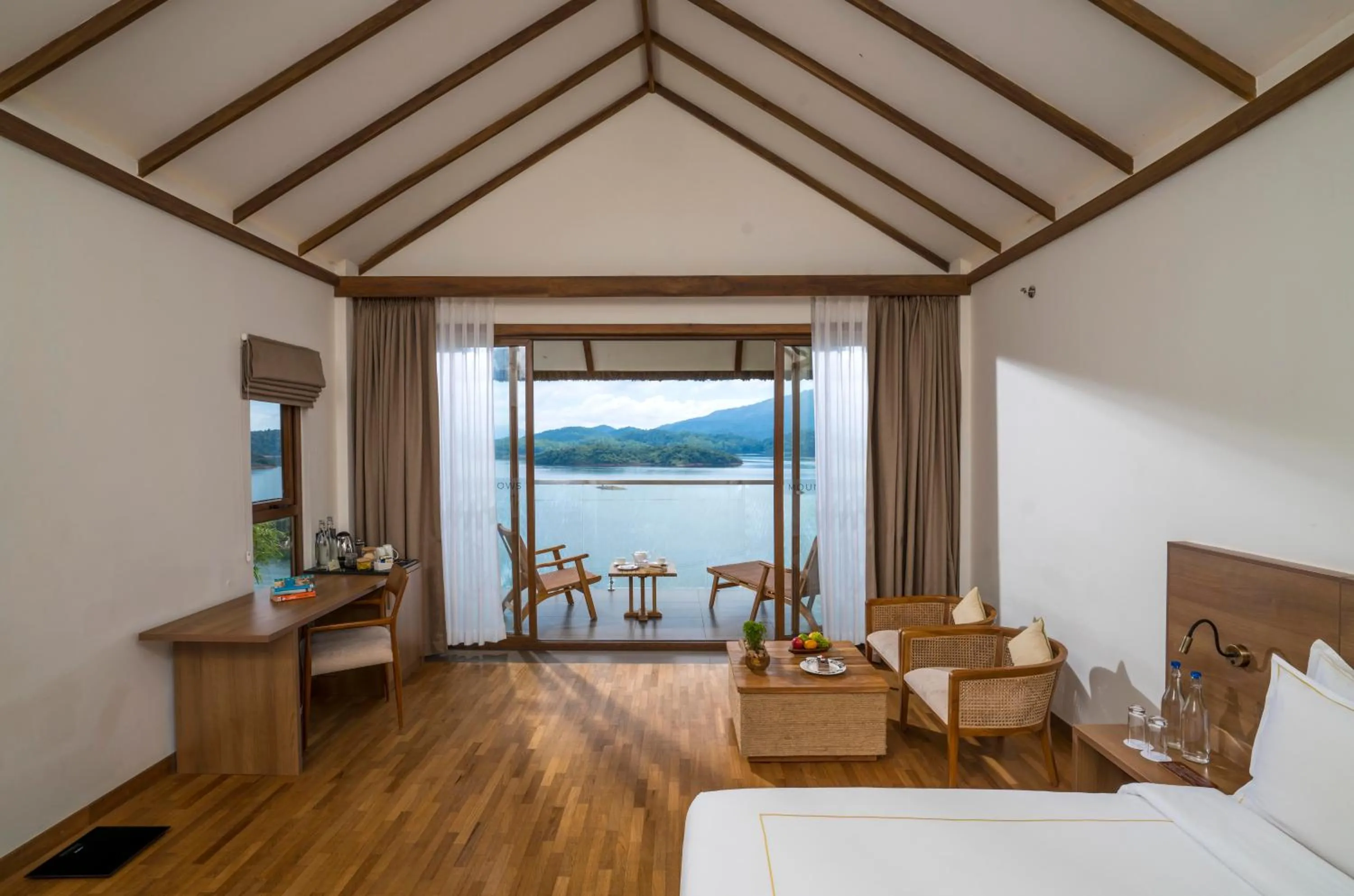 Bed in MOUNTAIN SHADOWS RESORT Wayanad