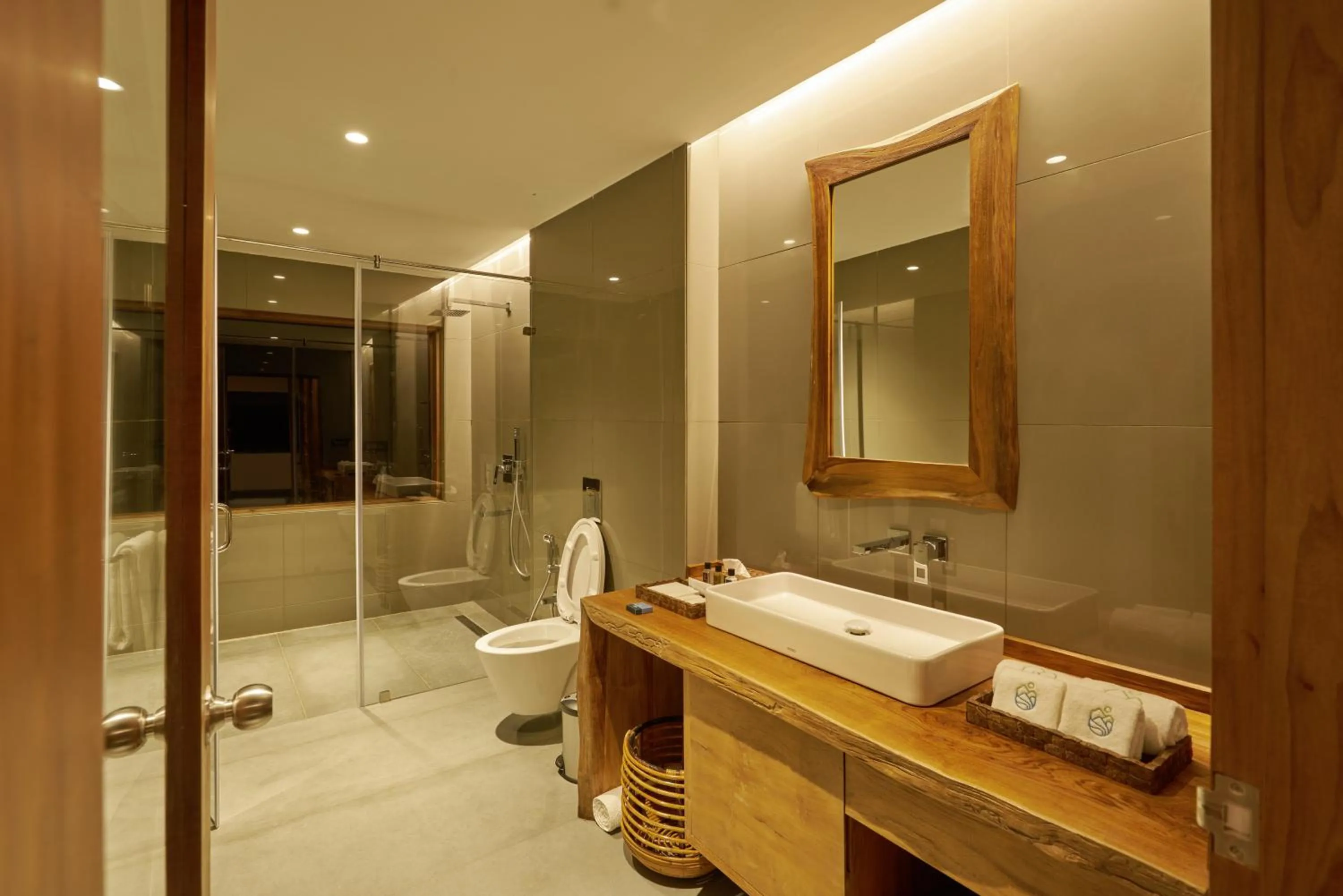 Bathroom in MOUNTAIN SHADOWS RESORT Wayanad